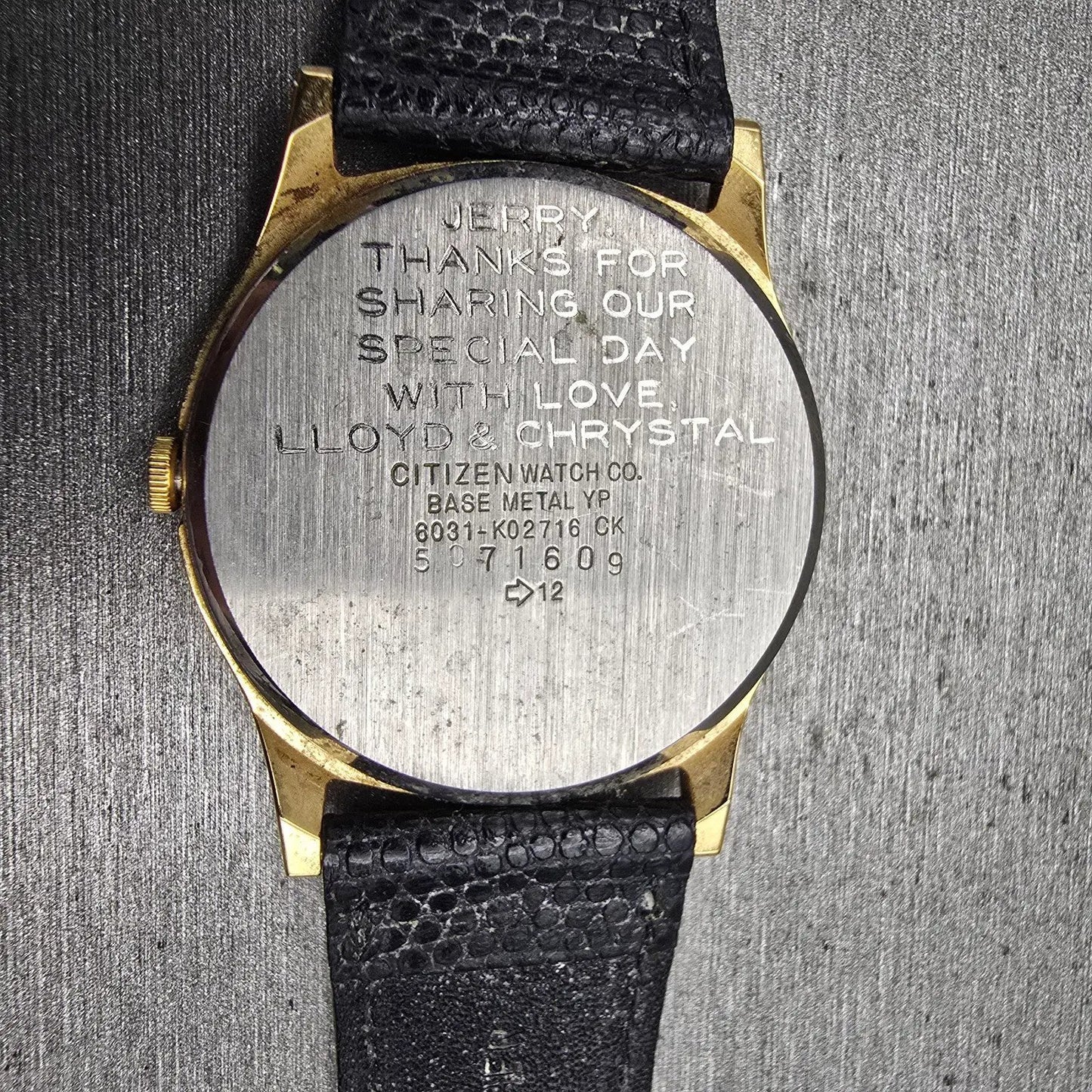 Citizen CQ Watch Men 32mm Black Dial Gold Tone Round 6031-K02716 New Battery VTG10