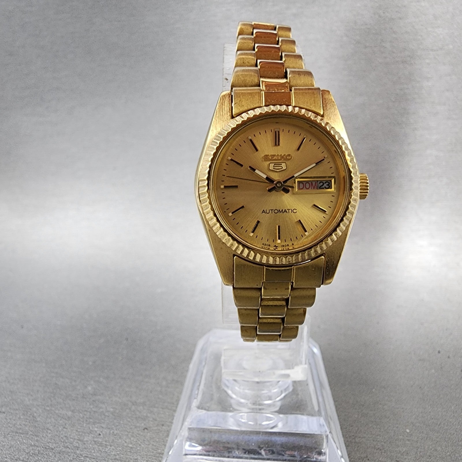 Seiko 5 Automatic Watch Women 24mm Champagne Dial Gold Tone Daydate Runs5