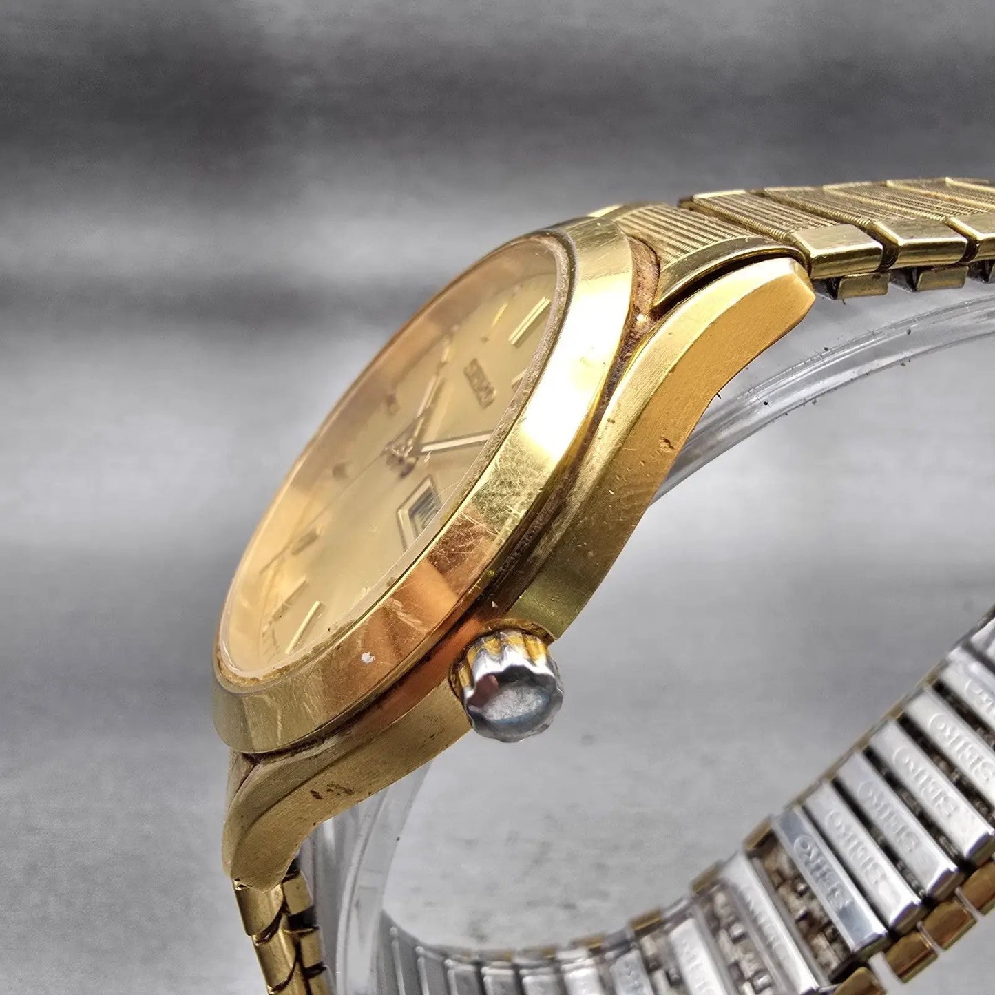 Seiko Watch Men 37mm Gold Dial Gold Tone Daydate Round 7N43-9070 New Battery VTG2