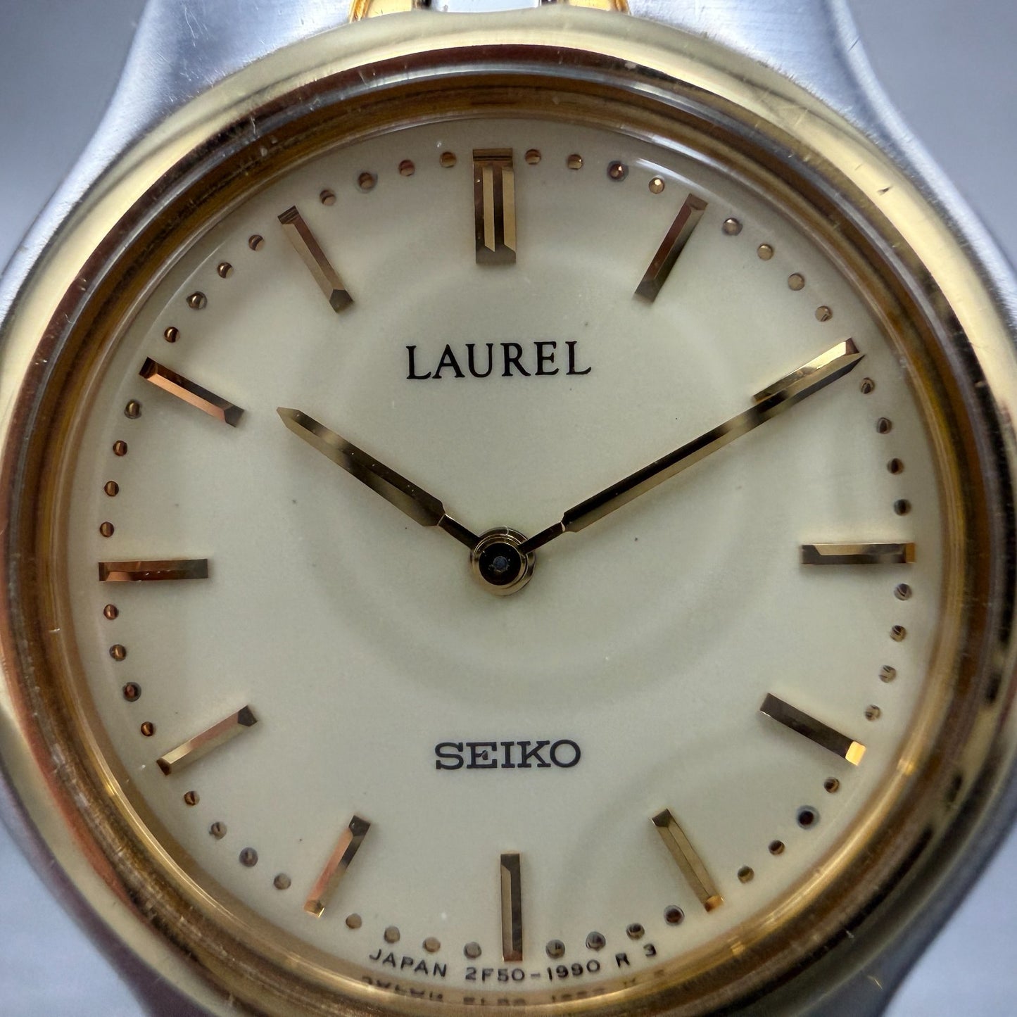 Seiko Laurel Watch Women 25mm Champagne Dial Two Tone Round 2F50-0490 NewBattery2