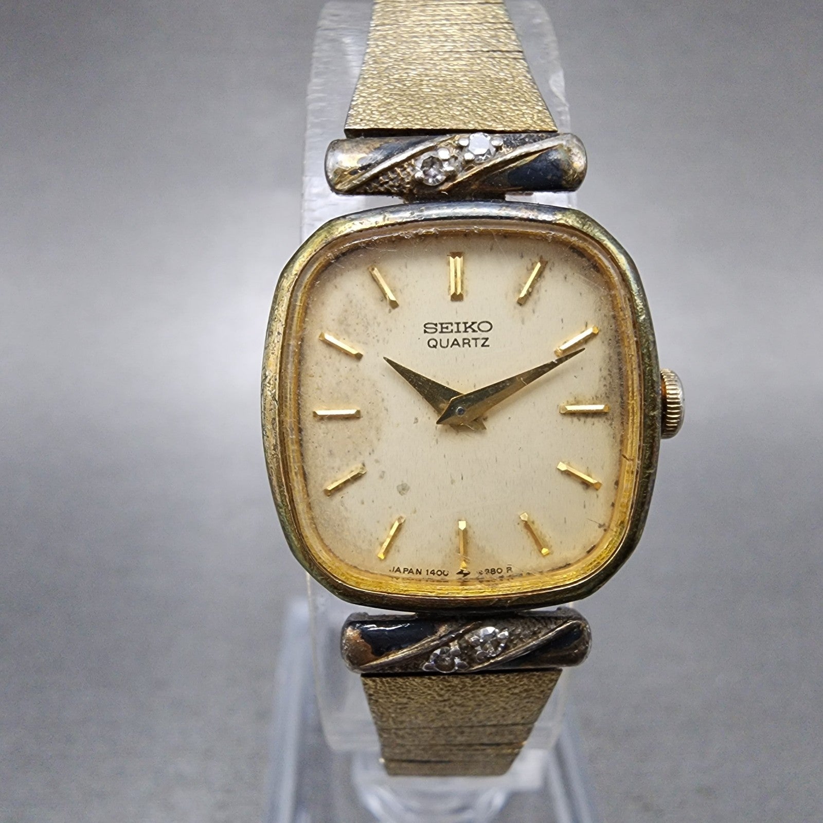 Seiko Watch Women 19mm Cream Dial Gold Tone Rectangle 14008050 New Battery0