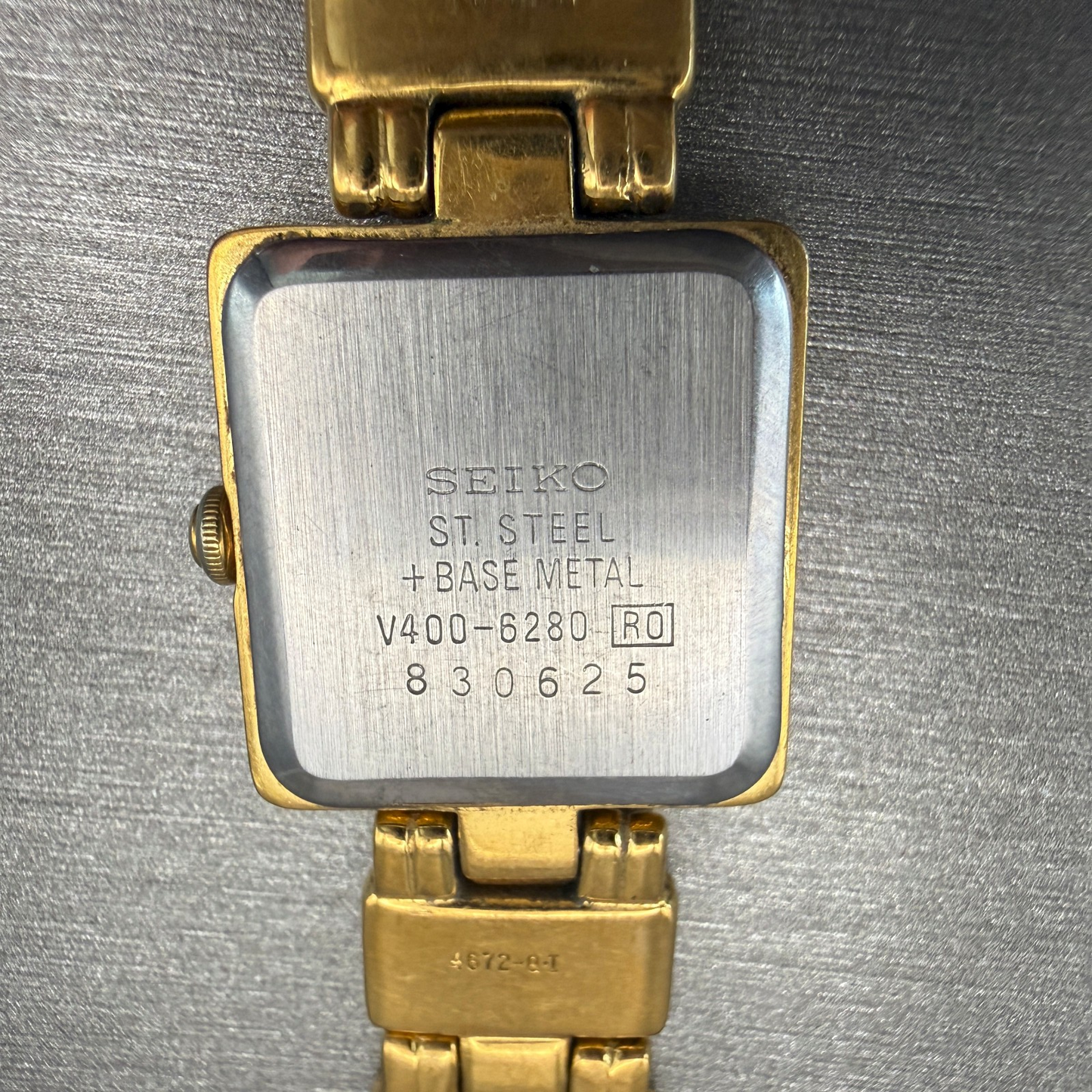 Seiko Watch Women 19mm White Dial Gold Tone Square V400-6280 New Battery10