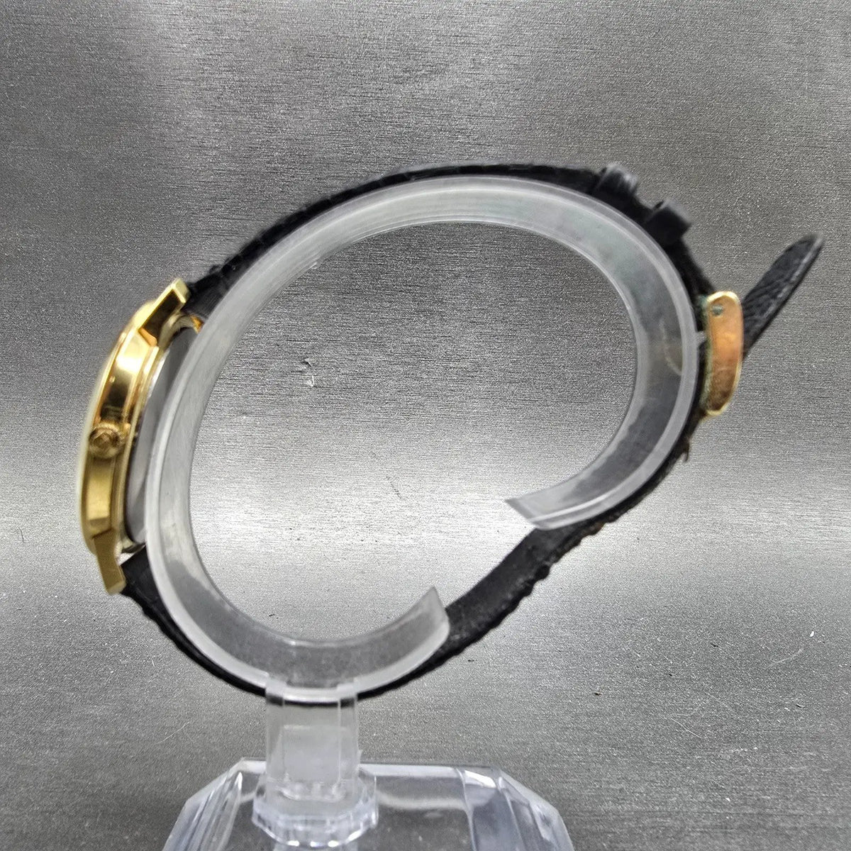 Gucci 2200M Watch Men 32mm White Dial Gold Plated Round New Battery VTG Roman6