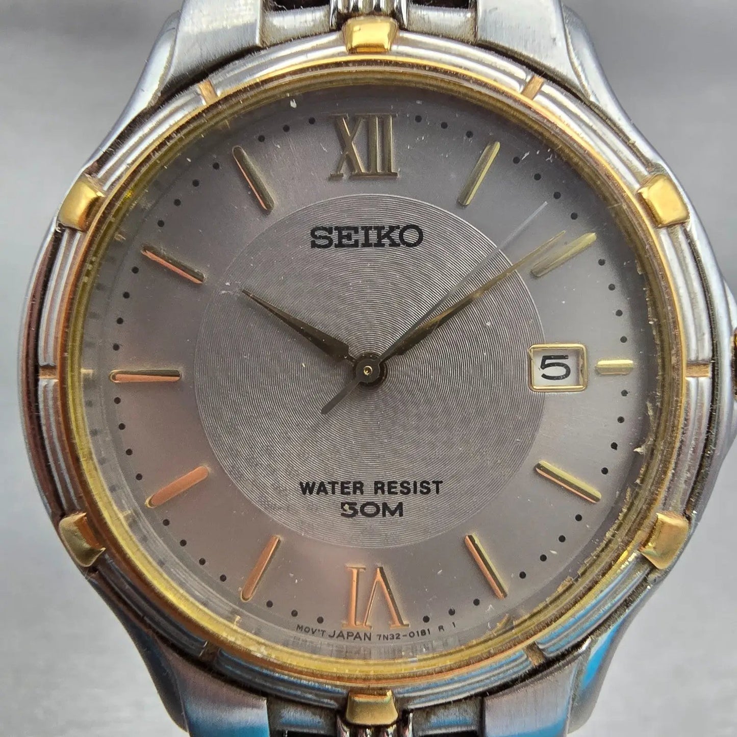 Seiko Watch Men 35mm Silver Dial Two Tone Date Round 7N32-0149 New Battery VTG1