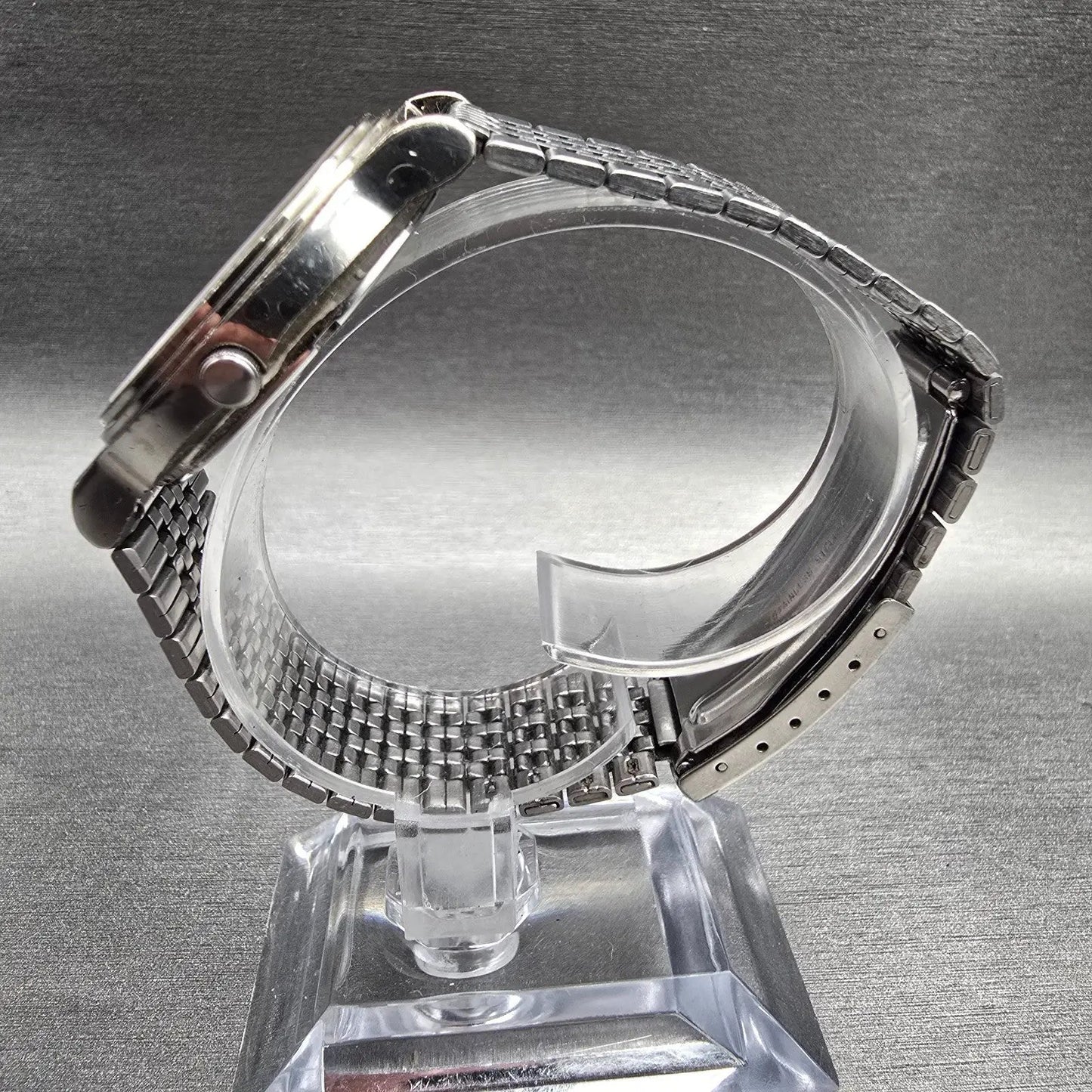 Seiko Alba Watch Men 34mm Silver Dial Silver Tone Round V721-6A90 New Battery6