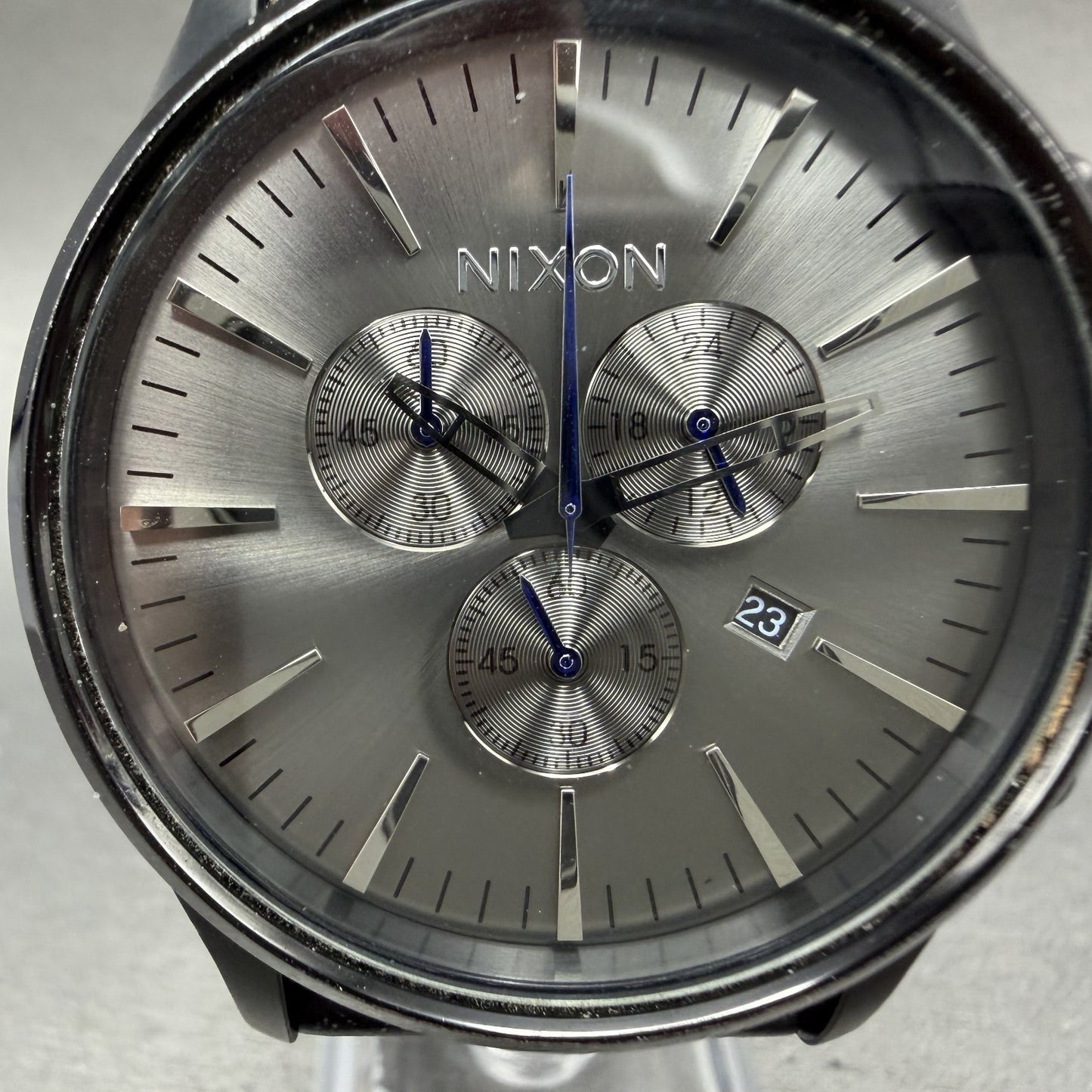 Nixon Sentry Chrono Watch Men 42mm Gray Dial Black Tone Date Round New Battery1
