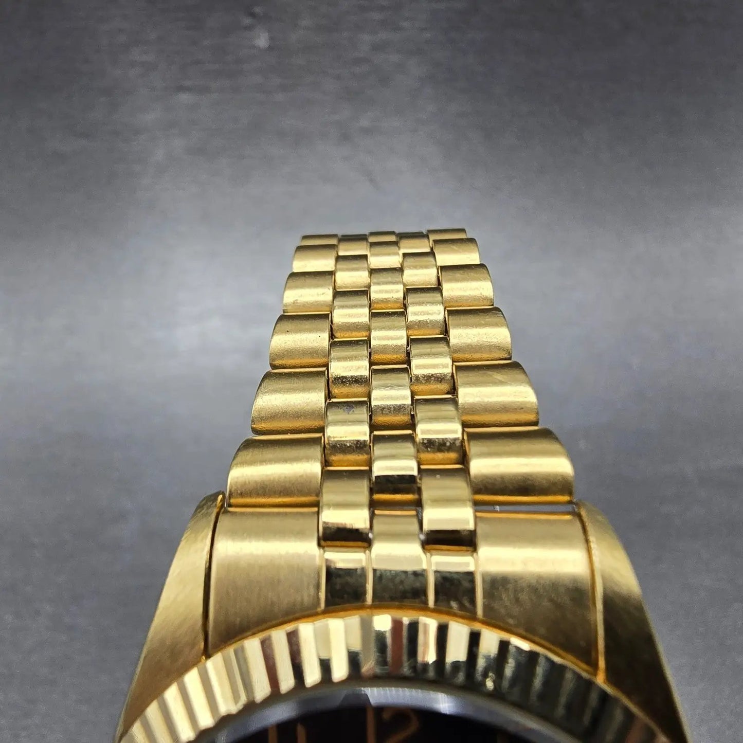 Gruen President Watch Mne 36mm Black Dial Gold Tone Date Round New Battery4