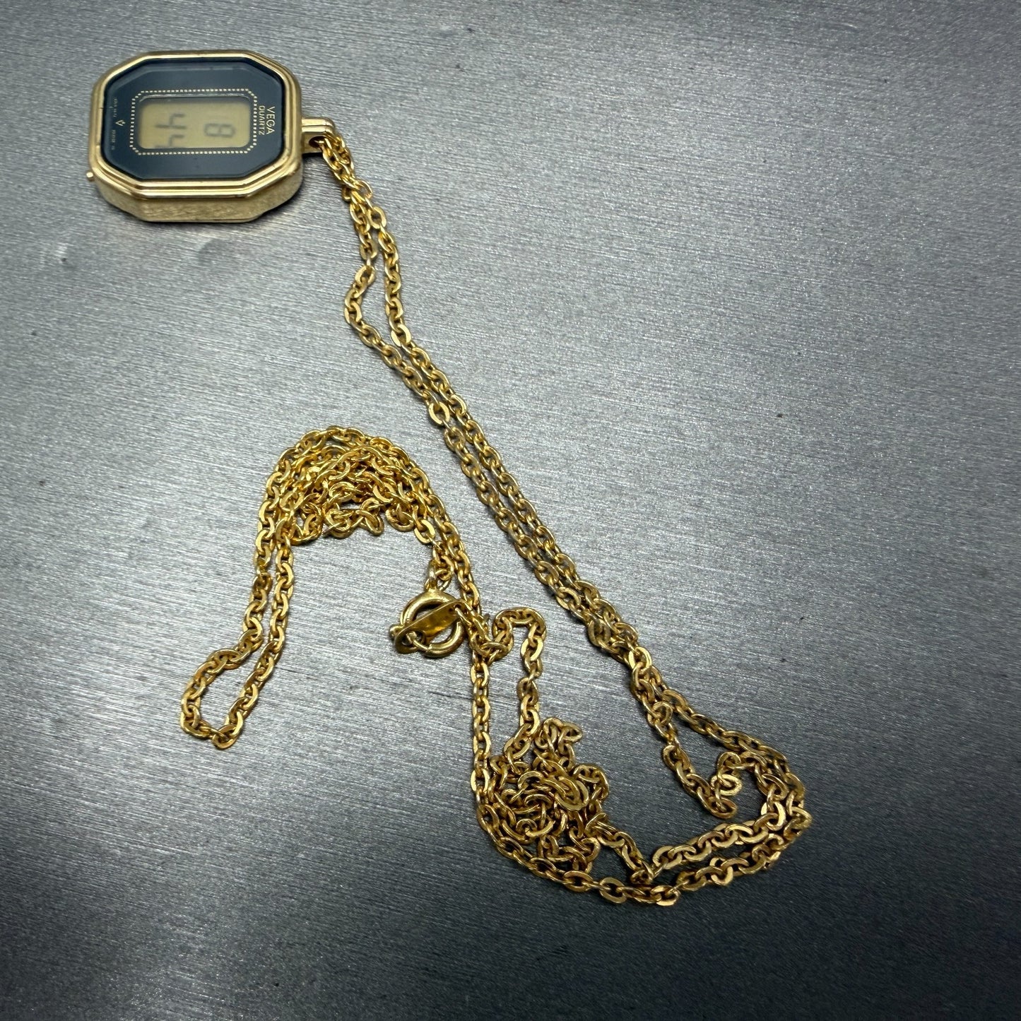 Vega Necklace Watch Women Digital LCD Gold Tone Octagon New Battery Vintage6