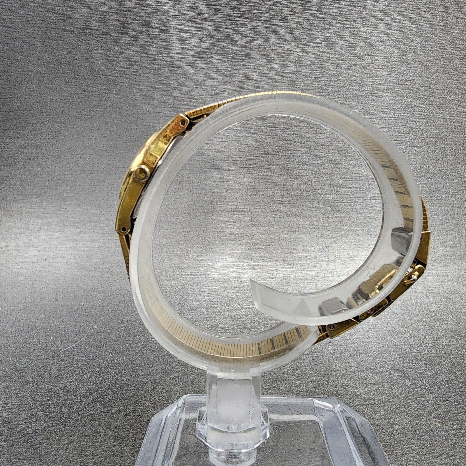 Seiko Watch 17mm Women Champagne Dial Gold Tone Round 20200329 New Battery7