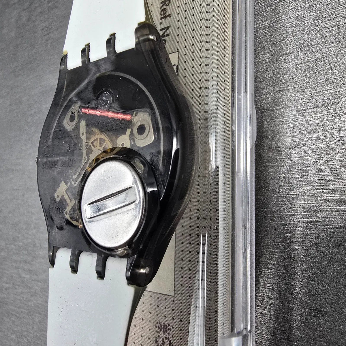 Swatch Le Poème Watch Men 34mm Silver Dial Black Case GM123 New Battery NOS11