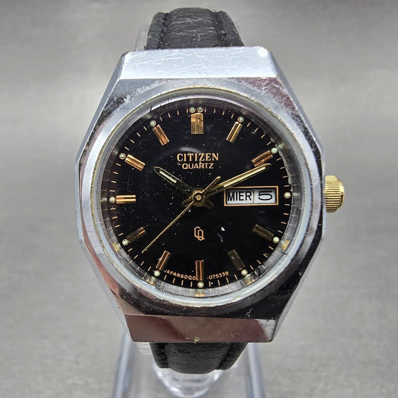Citizen CQ Watch Women 26mm Black Dial Silver Tone Daydate 6000-072936 New Batt0