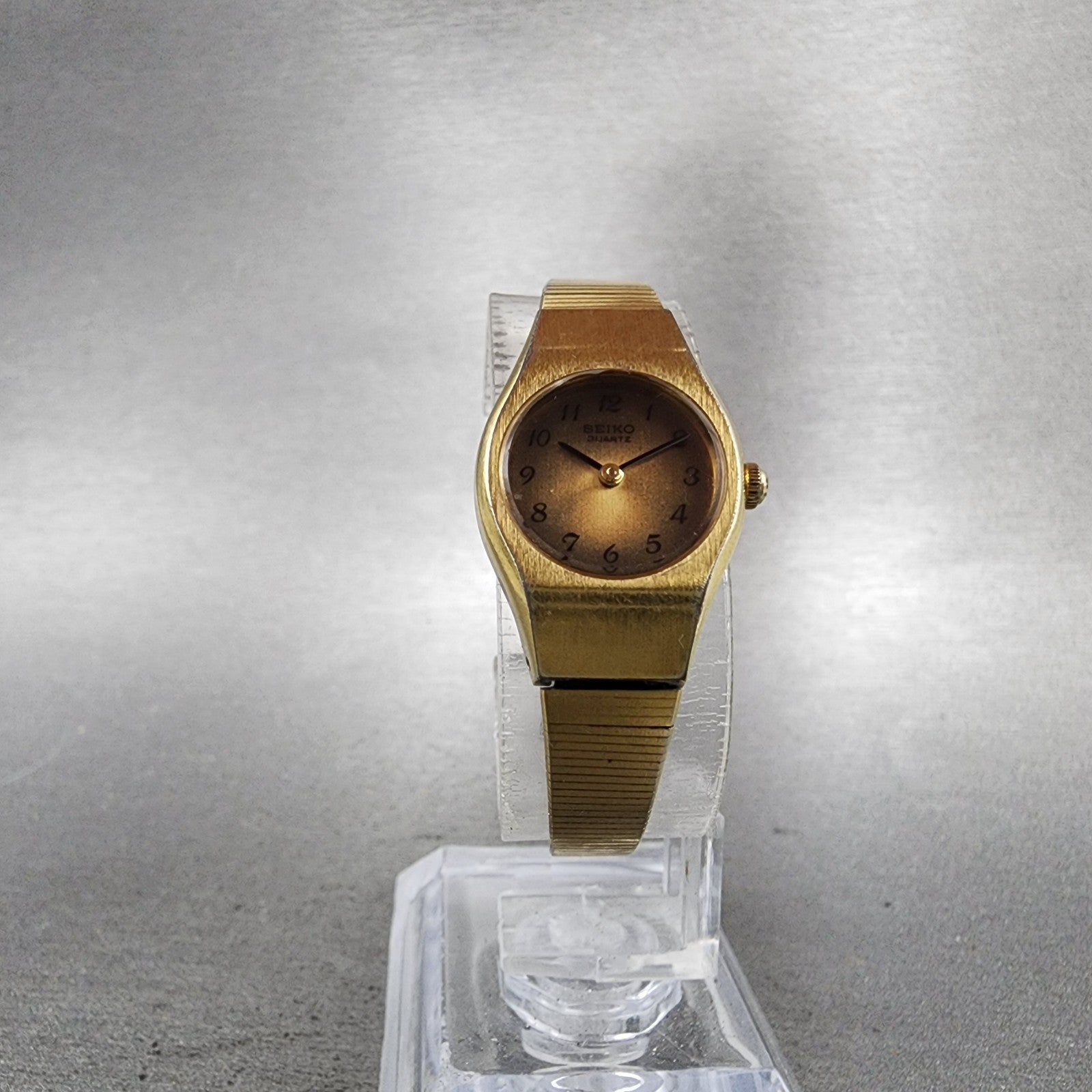 Seiko Watch Women 18mm Brown Dial Gold Tone Round 2P200A89 New Battery VTG5
