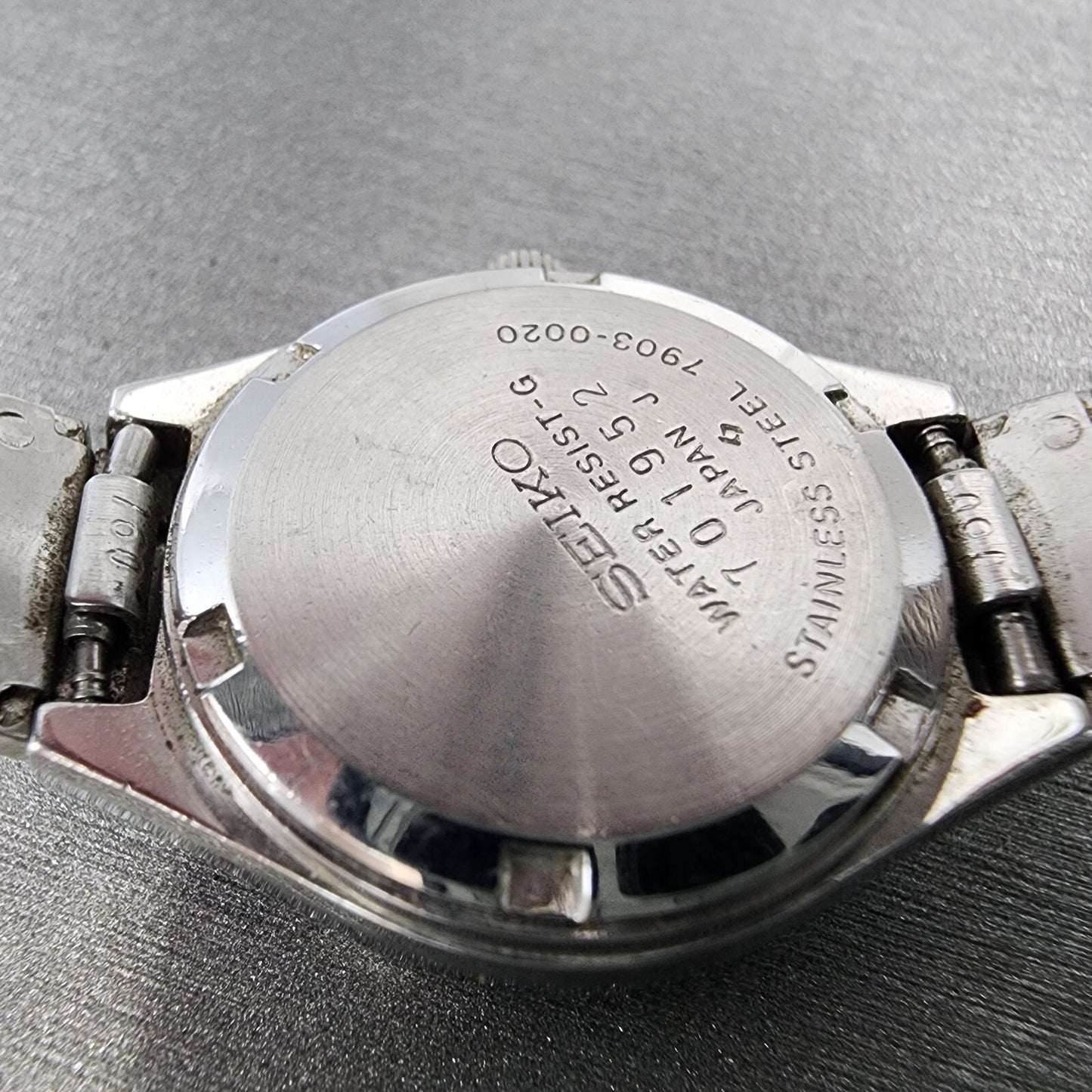 VTG Seiko Watch Women 24mm Blue Dial Silver Tone Daydate Round 79030020 NewBat9