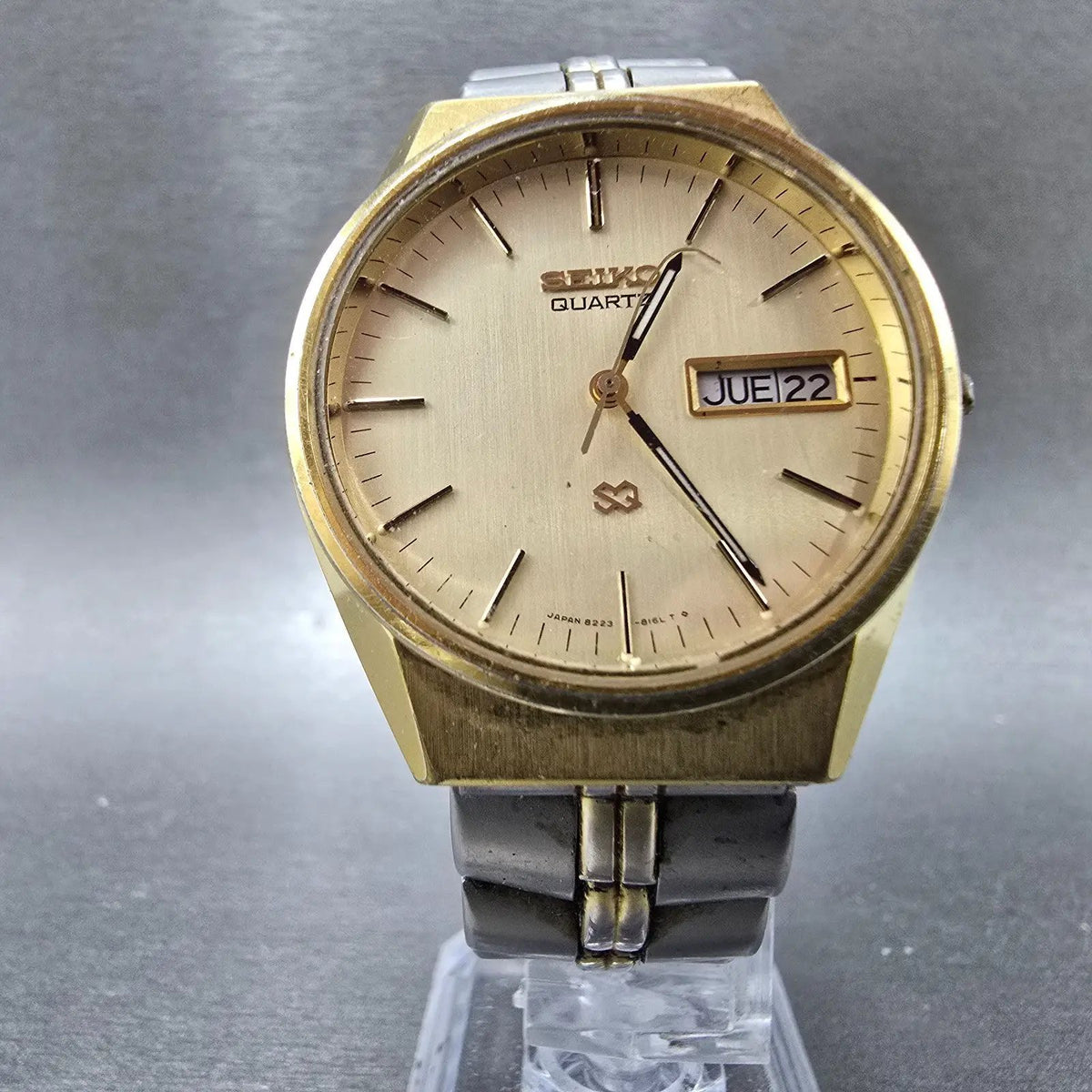 Seiko SQ Watch Men 35mm Champagne Dial Gold Tone Daydate Round 8223-8009 PARTS8