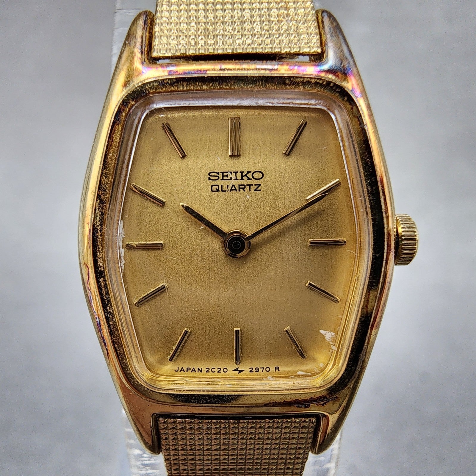 Seiko Watch Women 18mm Champagne Dial Gold Tone 2c206440 New Battery1