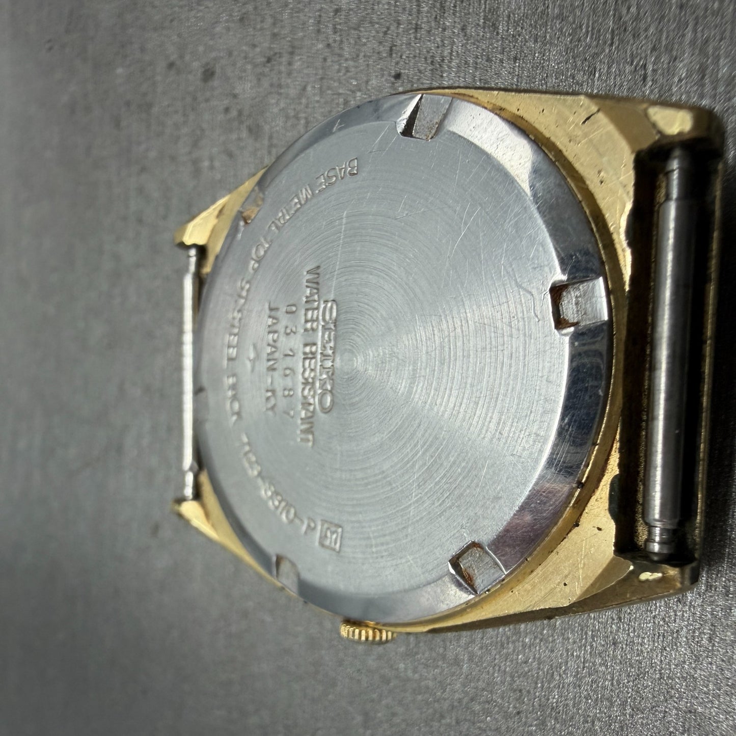 Seiko SQ Watch Men 34mm Champagne Dial Gold Tone Daydate Round 7123-8310 PARTS8