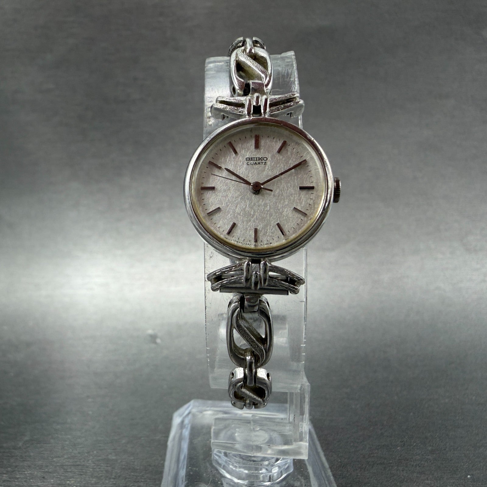 Seiko Watch Women 21mm Silver Dial Silver Tone Round 1421-0030 New Battery5