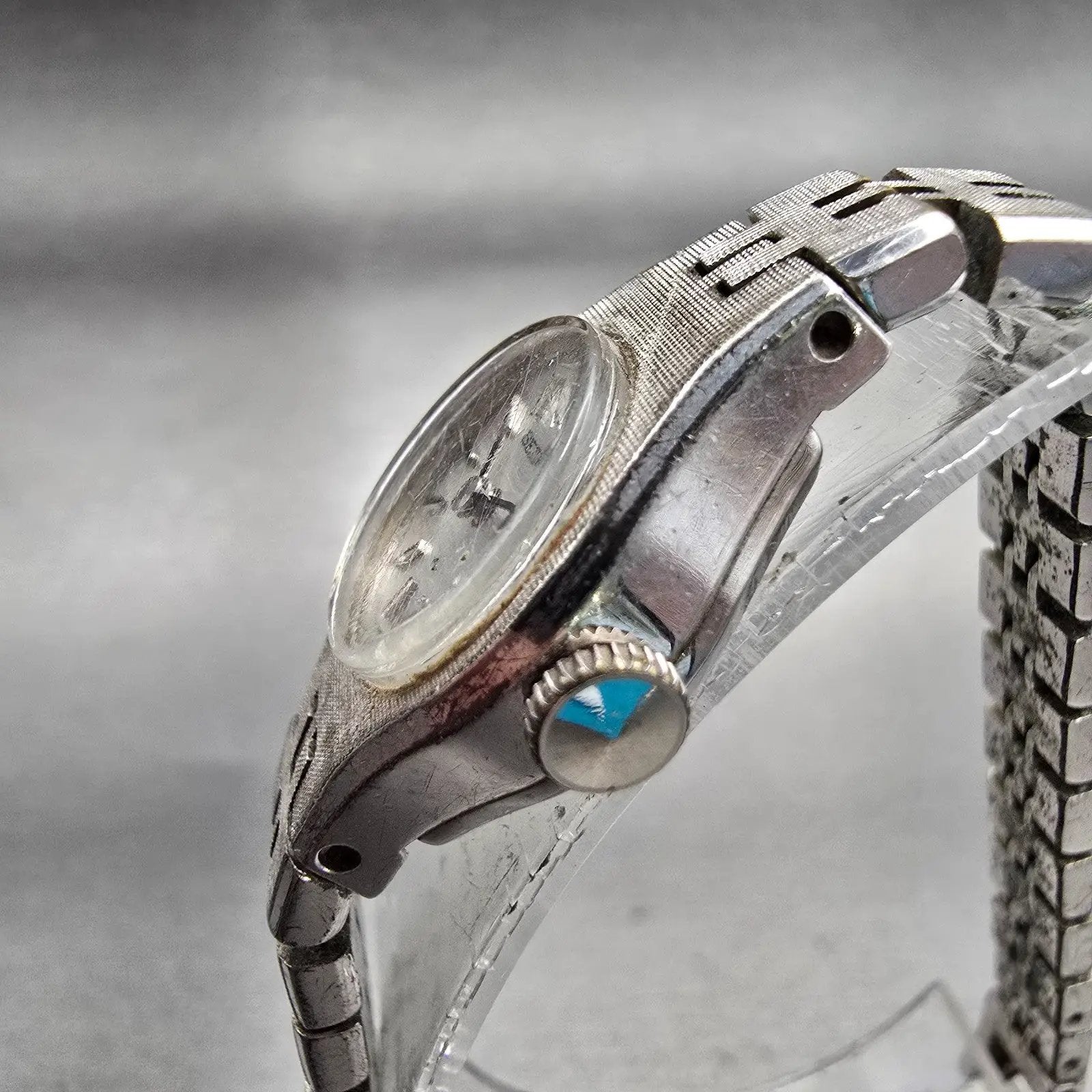 Seiko Watch Women 17mm Silver Dial Silver Tone Round 11-0639 Manual Wind Works2
