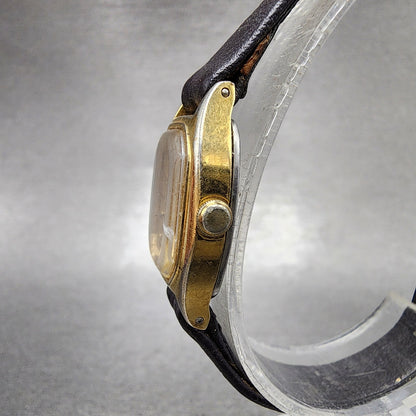 Seiko Tank Watch Women 17mm Champagne Dial Gold Tone 23206559 New Battery3