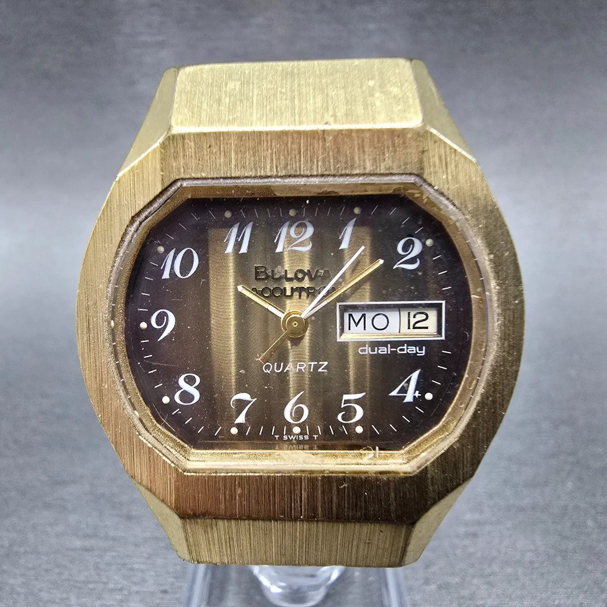 Bulova Accutron Watch Men 35mm Brown Dial Gold Tone Daydate Octagon PARTS N70