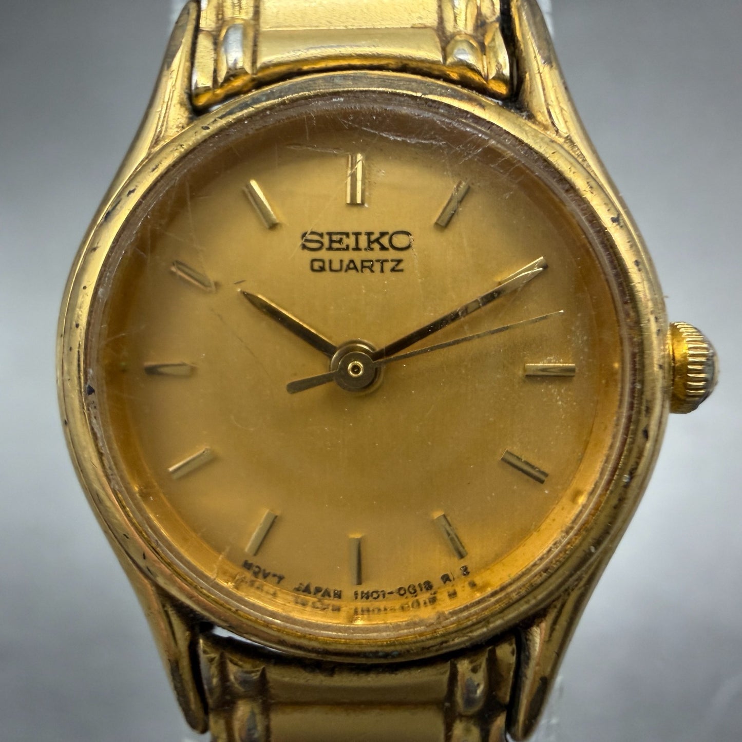 Seiko Watch Women 20mm Champagne Dial Gold Tone Round 1N01-0E19 New Battery VTG1