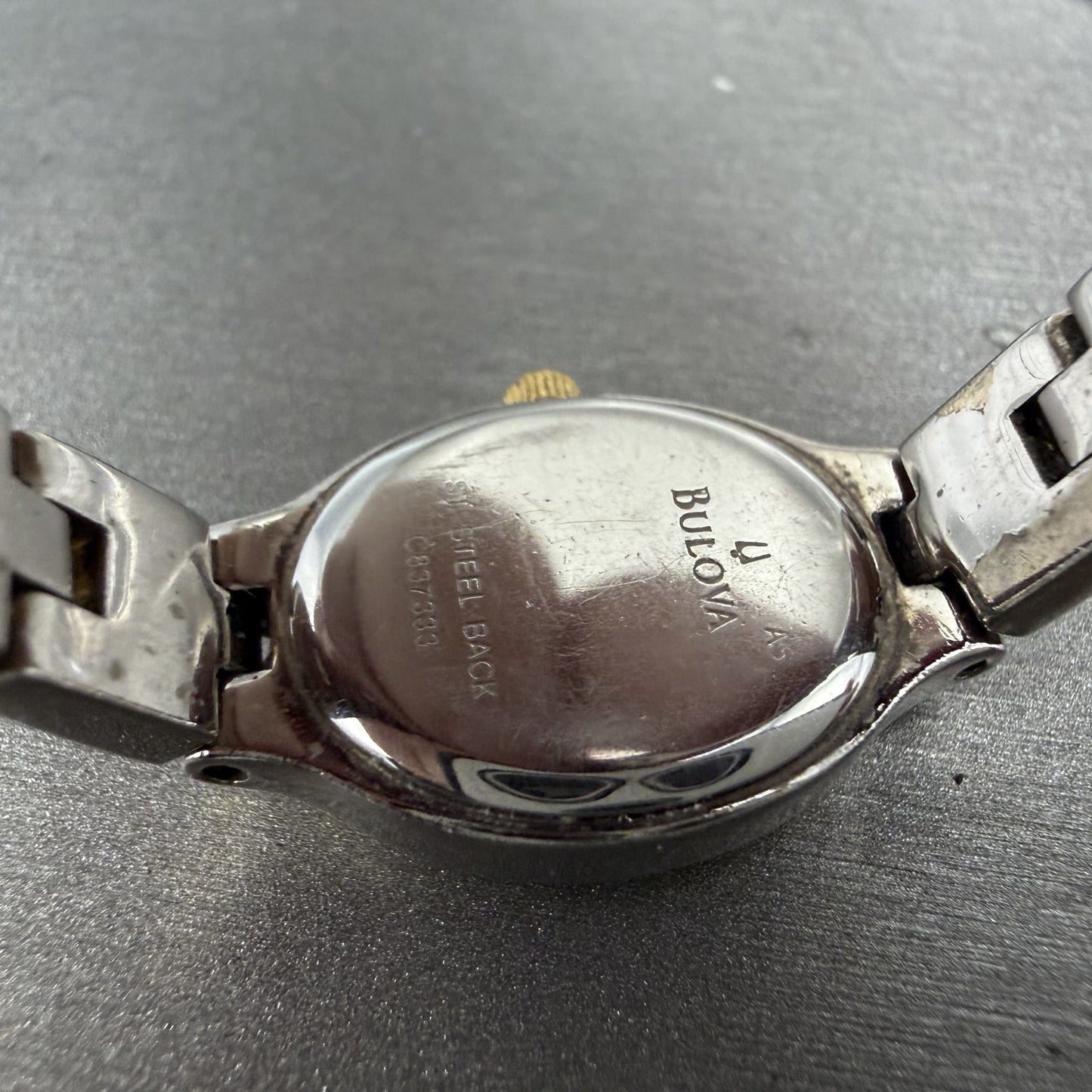 Bulova Watch Women 17mm Silver Dial Two Tone Oval 98T92 New Battery9