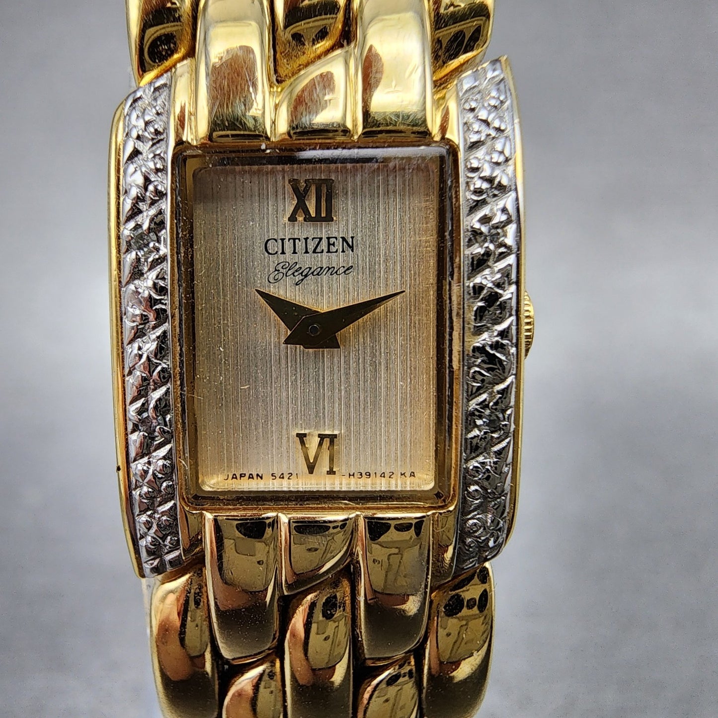 Citizen Elegance Tank Watch Women 15mm Champagne Dial Gold Tone New Battery1