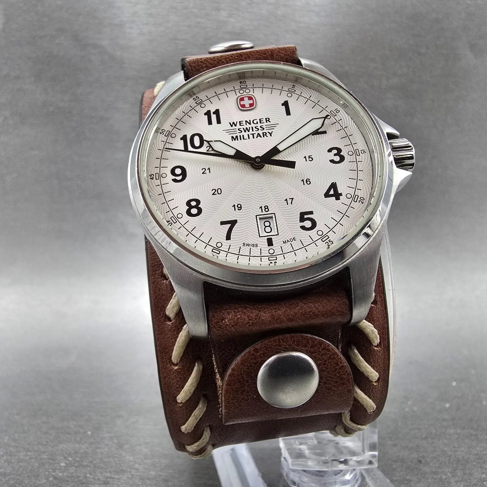 Wenger Swiss Military Watch Men 40mm White Dial Steel Date Round 79201 New BattQ5