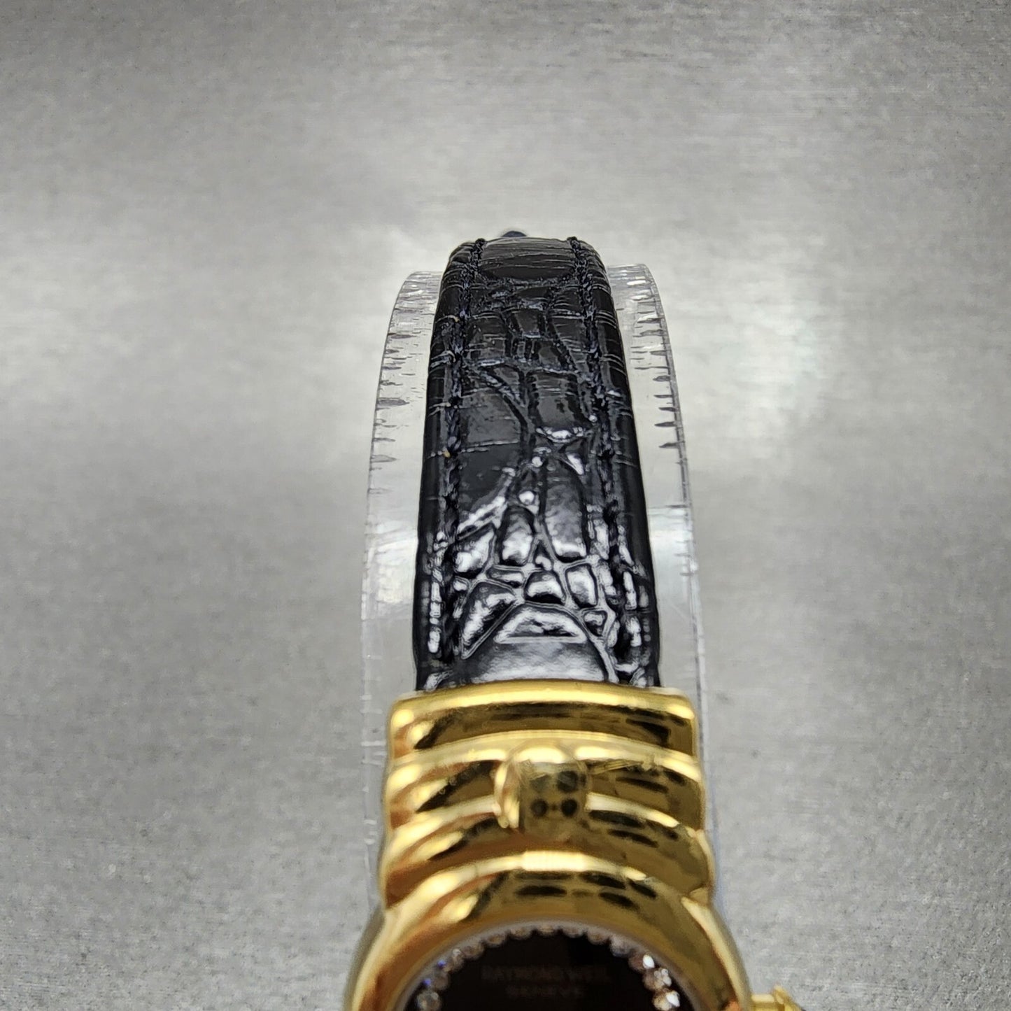 Raymond Weil Watch Women 17mm Black Dial Gold Plated Oval 3765 New Battery