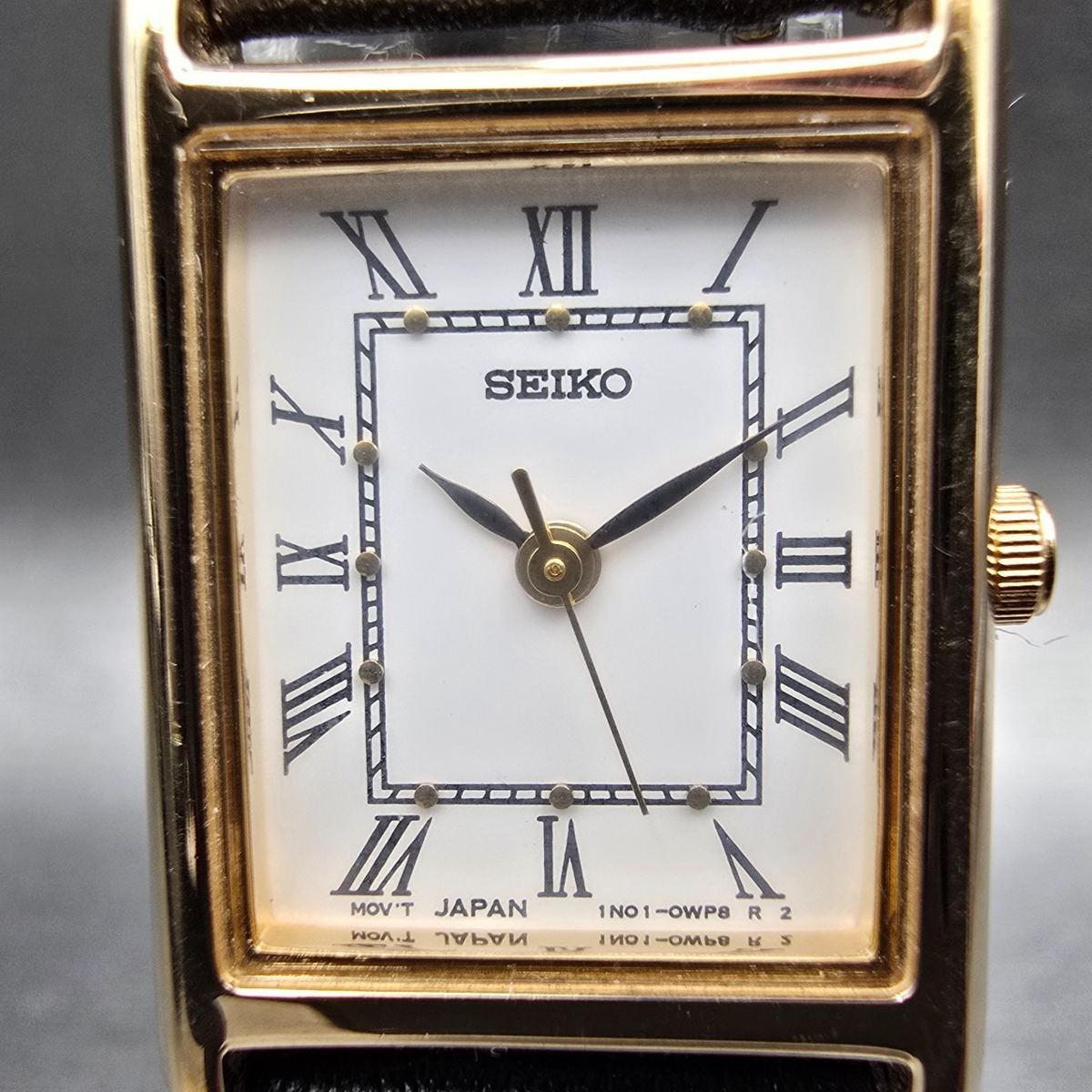 Seiko Tank Watch Women 18mm White Dial Gold Rectangle 1N01-0LK0 New Battery JP1