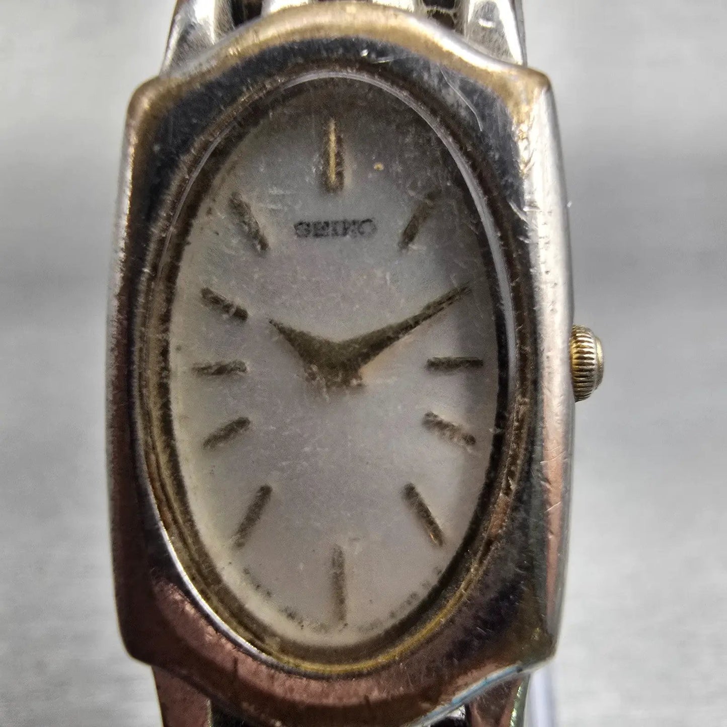 Seiko Watch Women 17mm White Dial Two Tone Rectangle 1N00-6E20 New Battery VTG1