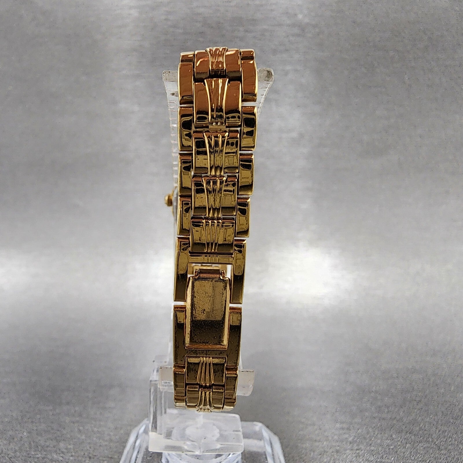 Seiko Watch Women 17mm Gold Dial Gold Tone Oval V4005581 New Battery VTG7