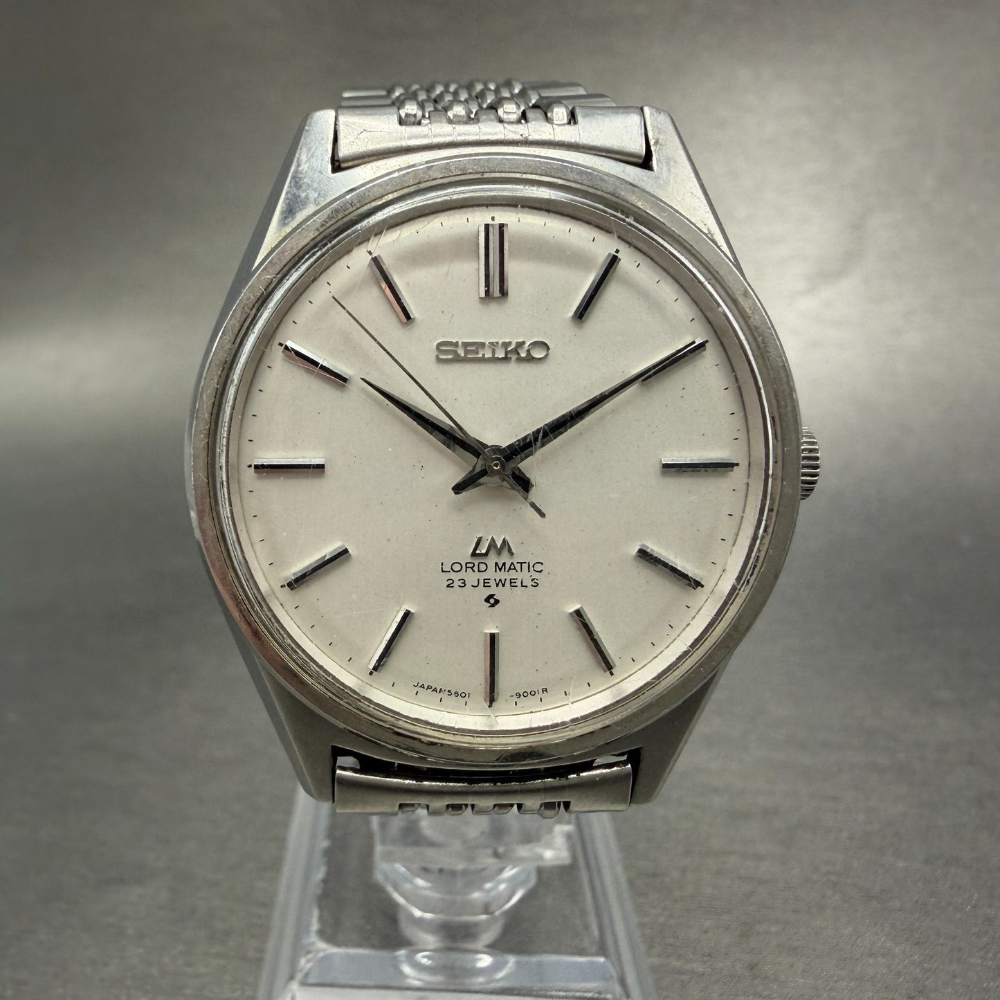Seiko Lord Matic Watch Men 36mm Silver Dial Silver Tone Round 5601-9000 PARTS0