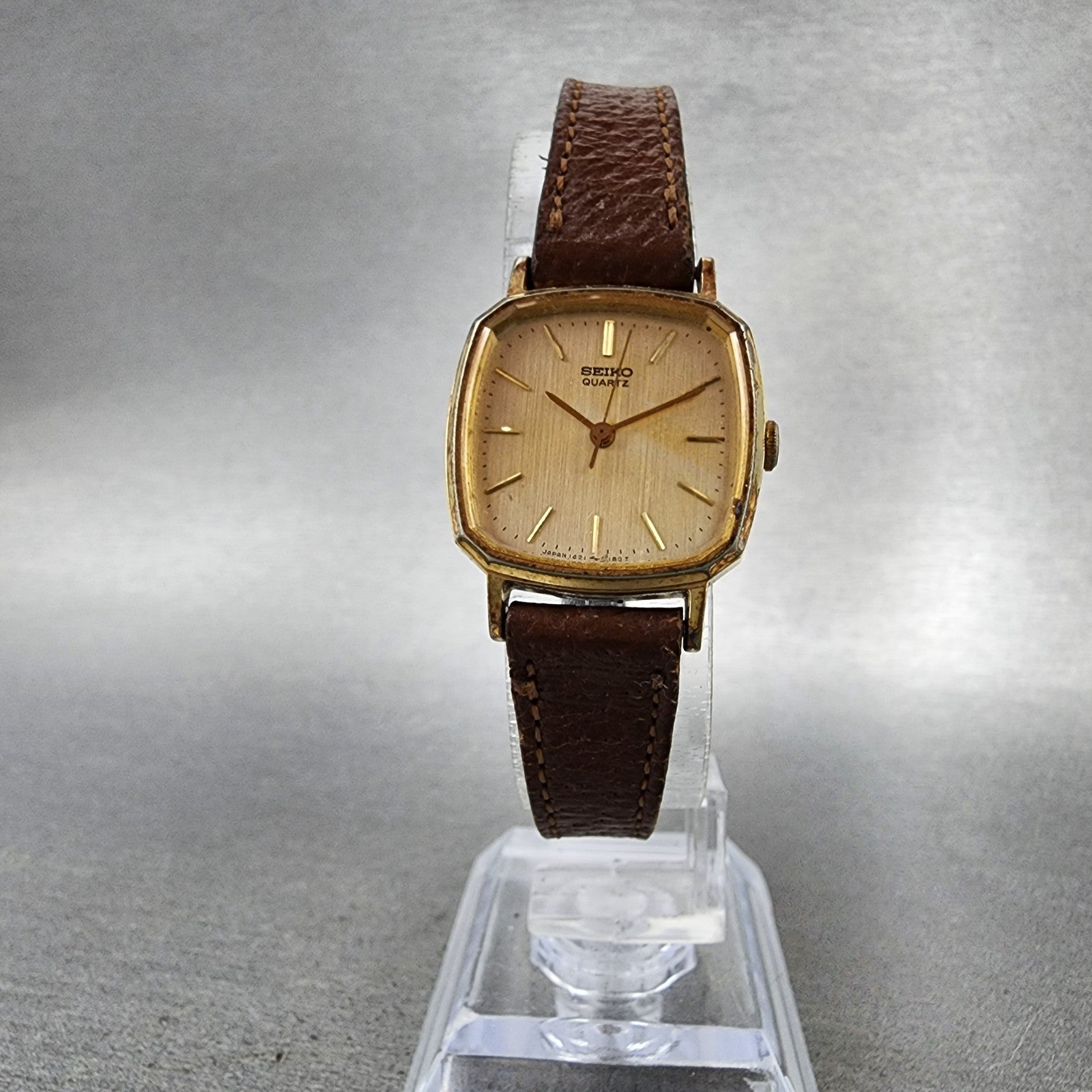 Seiko Watch Women 22mm Champagne Dial Gold Tone Rectangle 14215100 New Battery5