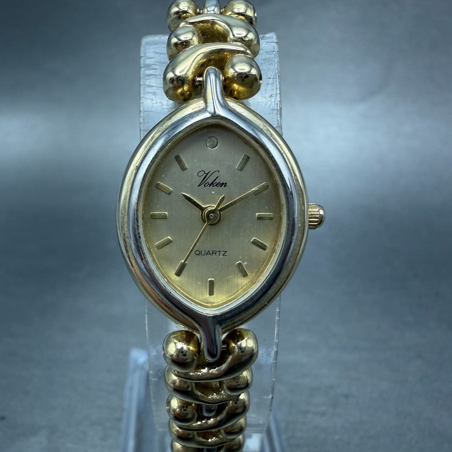 Citizen Q&Q Voken Watch Women 18mm Champagne Dial Gold Tone Oval New Battery0