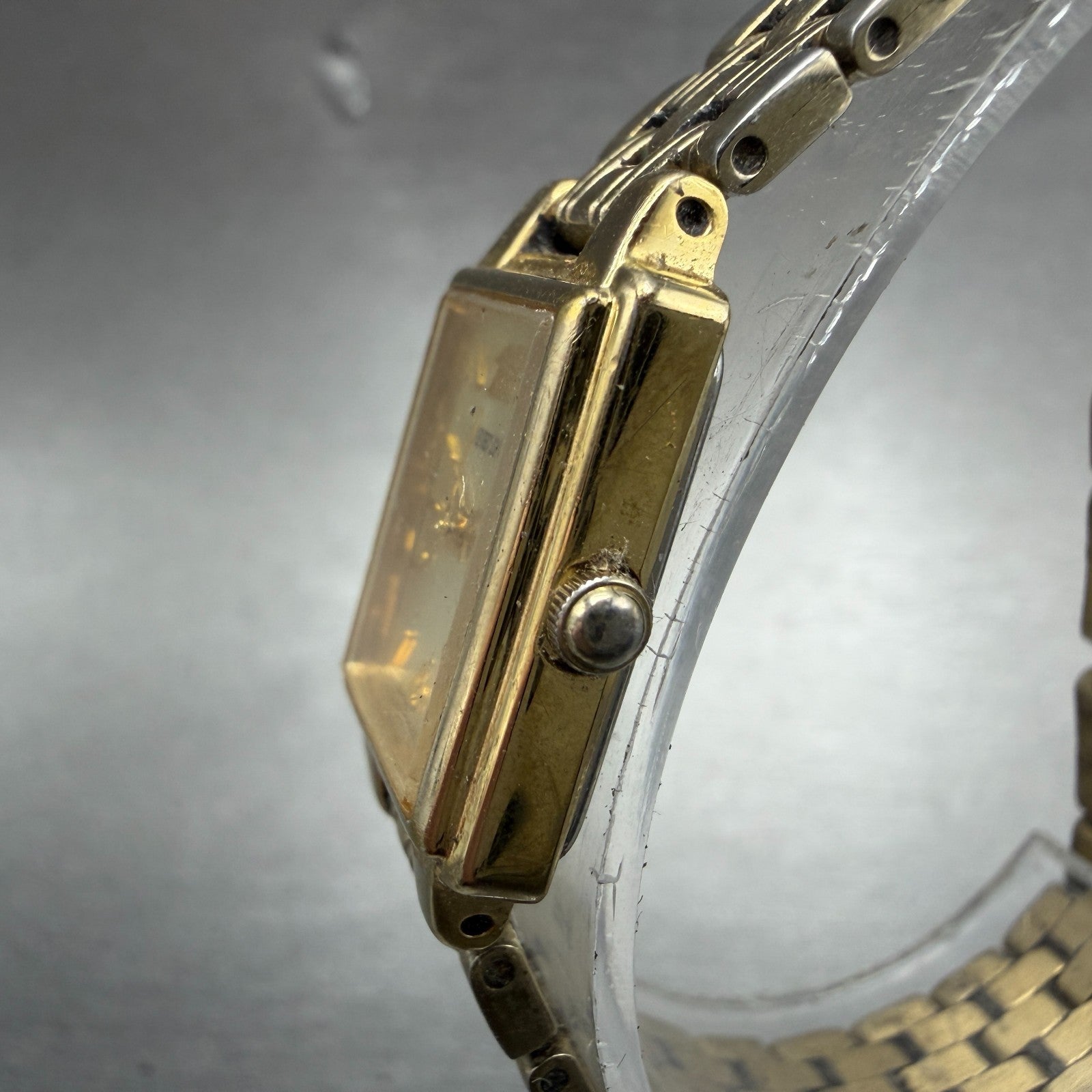 Seiko Tank Watch Women 16mm Champagne Dial Gold Tone 1N01-0FH0 New Battery ZYGF62