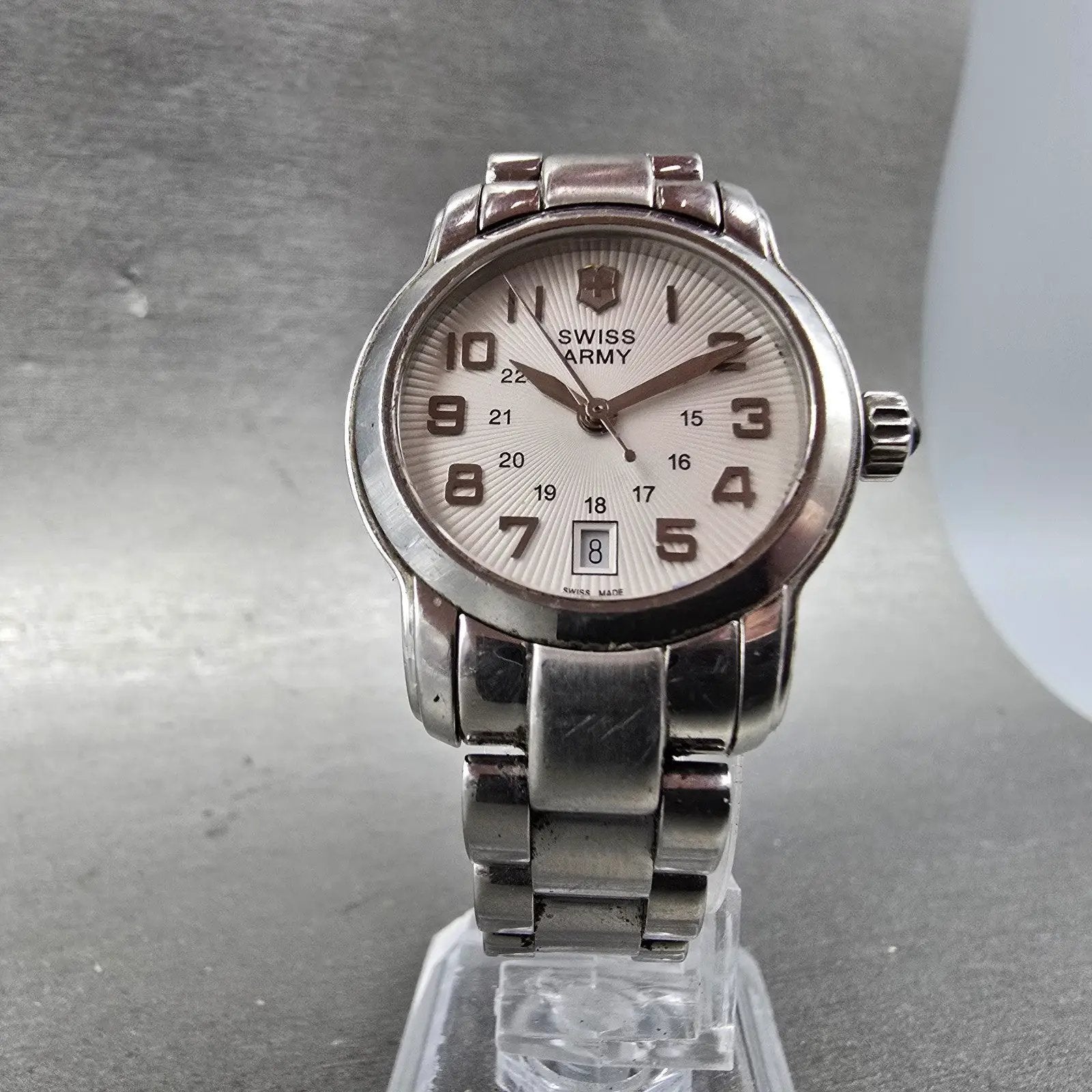 Victorinox Swiss Army Vivante Watch Women 28mm Silver Dial Steel Date New Batt5