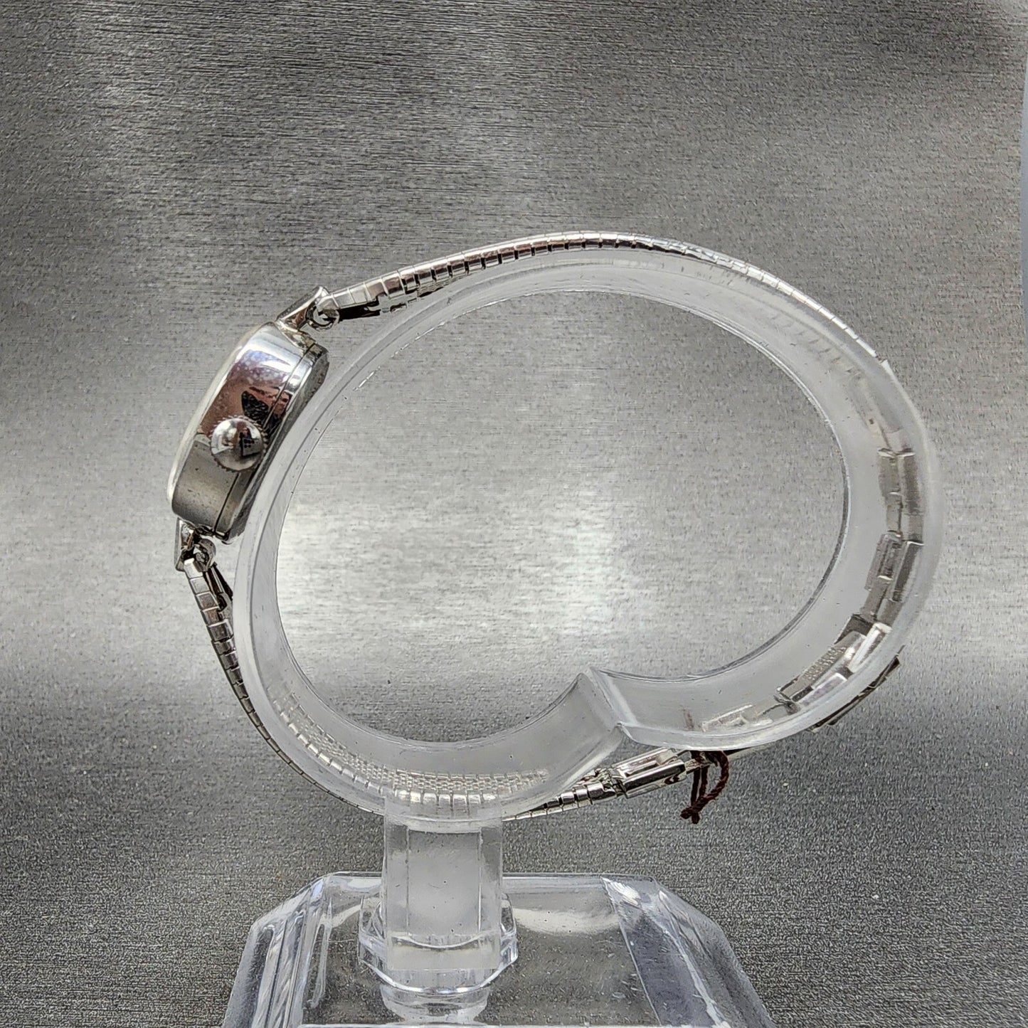 Wittnauer Geneve Watch Women 17mm Silver Dial Silver Tone NOS Oval Manual Wind7