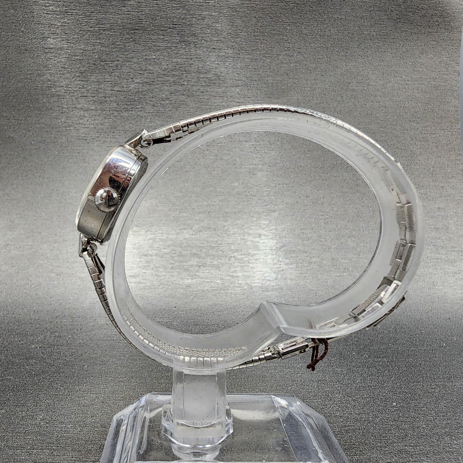 Wittnauer Geneve Watch Women 17mm Silver Dial Silver Tone NOS Oval Manual Wind7