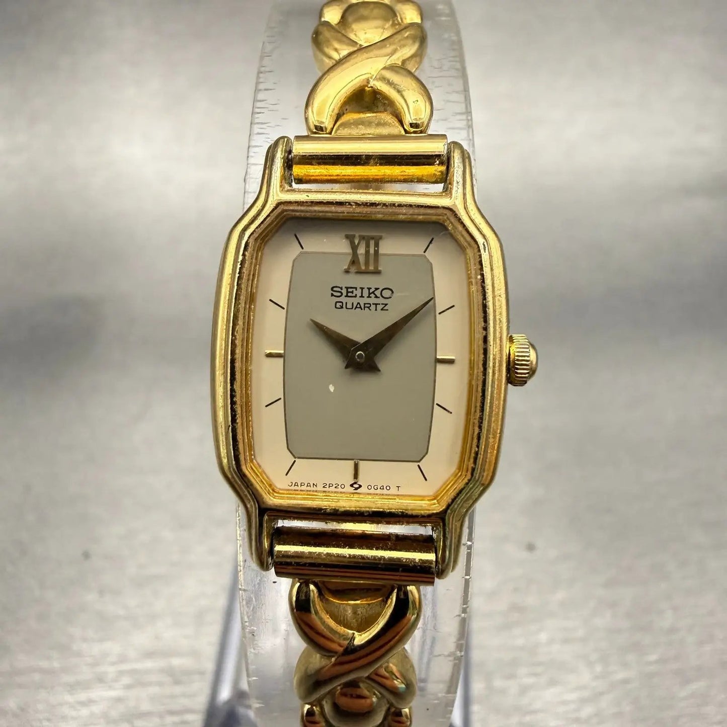 Seiko Watch Women 17mm Gray Dial Gold Tone Rectangle 2P20-5D90 New Battery VTG0