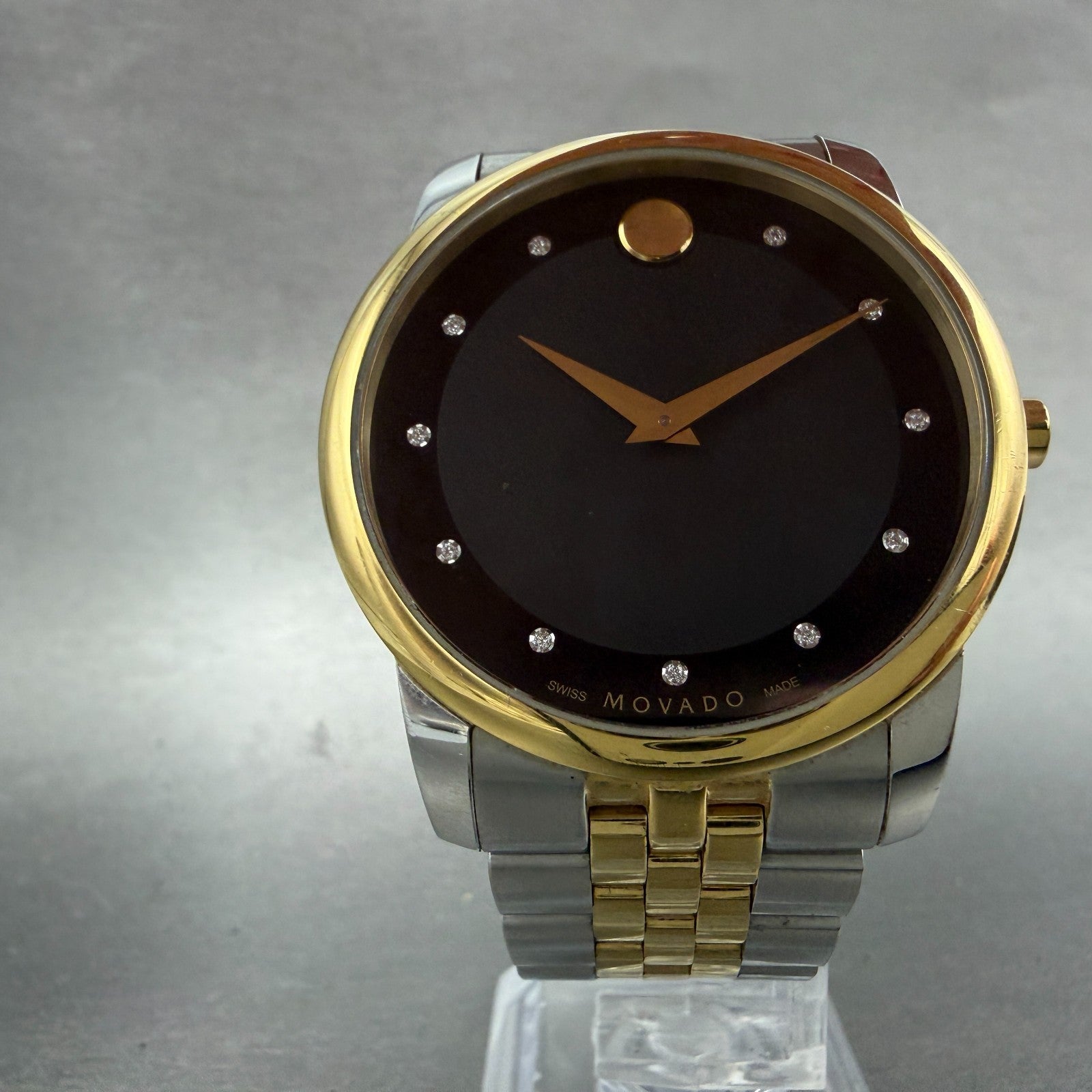 Movado Muesem Watch Men 40mm Black Dial Two Tone Round 0606879 New Battery6