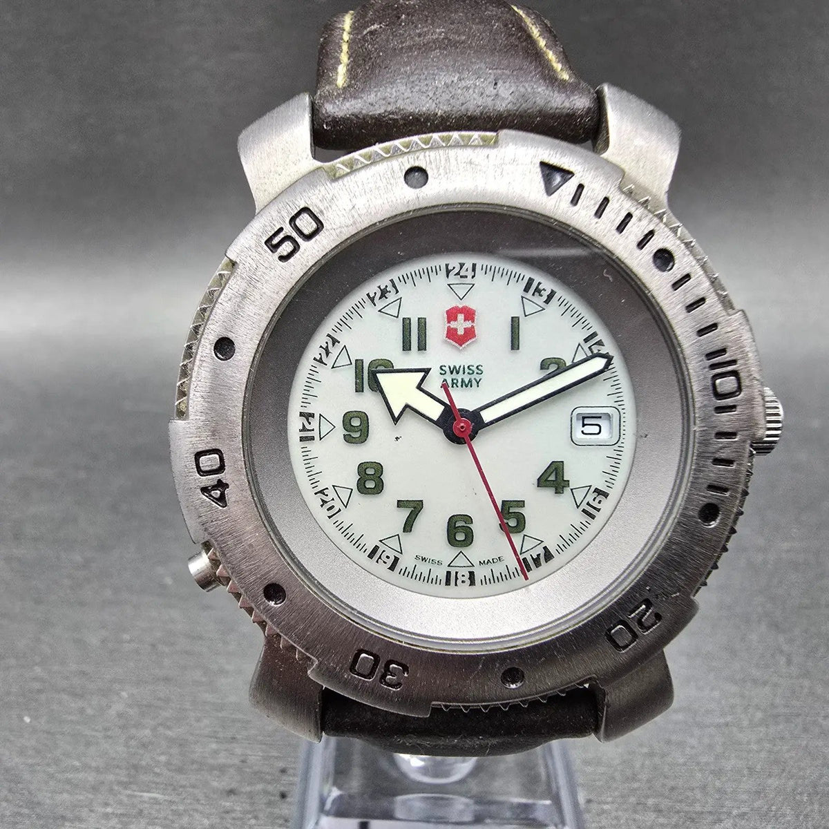 Victorinox Swiss Army Sportline Watch Men 40mm Gray Dial Silver Date PARTS DAS0
