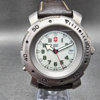 Victorinox Swiss Army Sportline Watch Men 40mm Gray Dial Silver Date PARTS DAS0