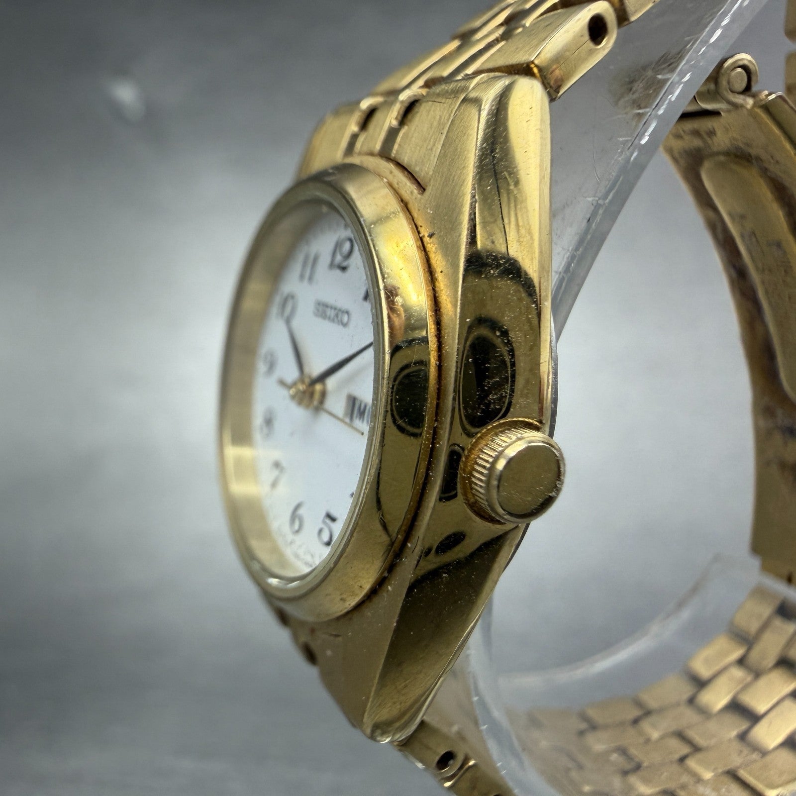 Seiko Watch Women 24mm White Dial Gold Tone Daydate 7N83-0011 New Battery2