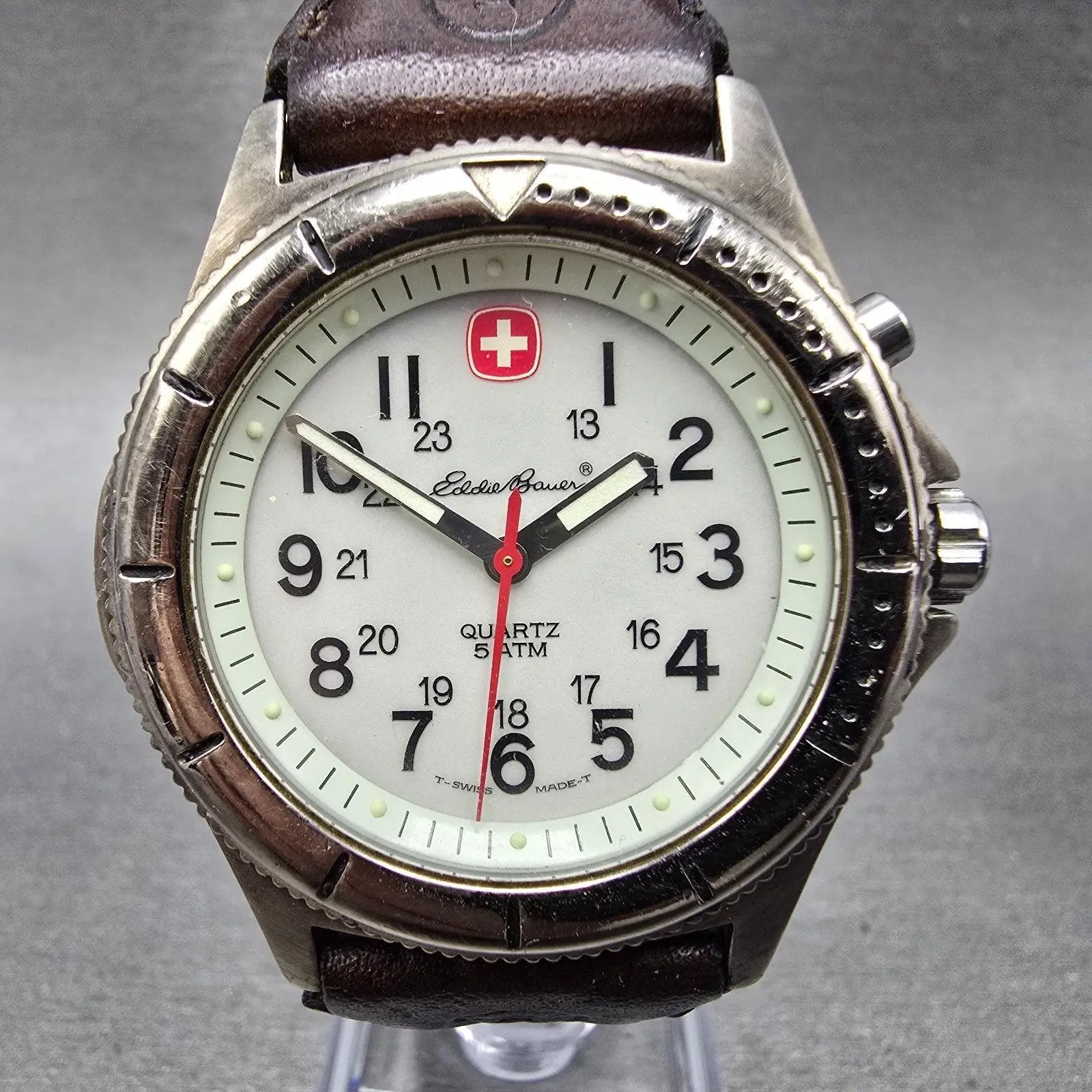Wenger Eddies Bauer Watch Men 38mm White Dial Silver Tone Round Backlight PARTS0