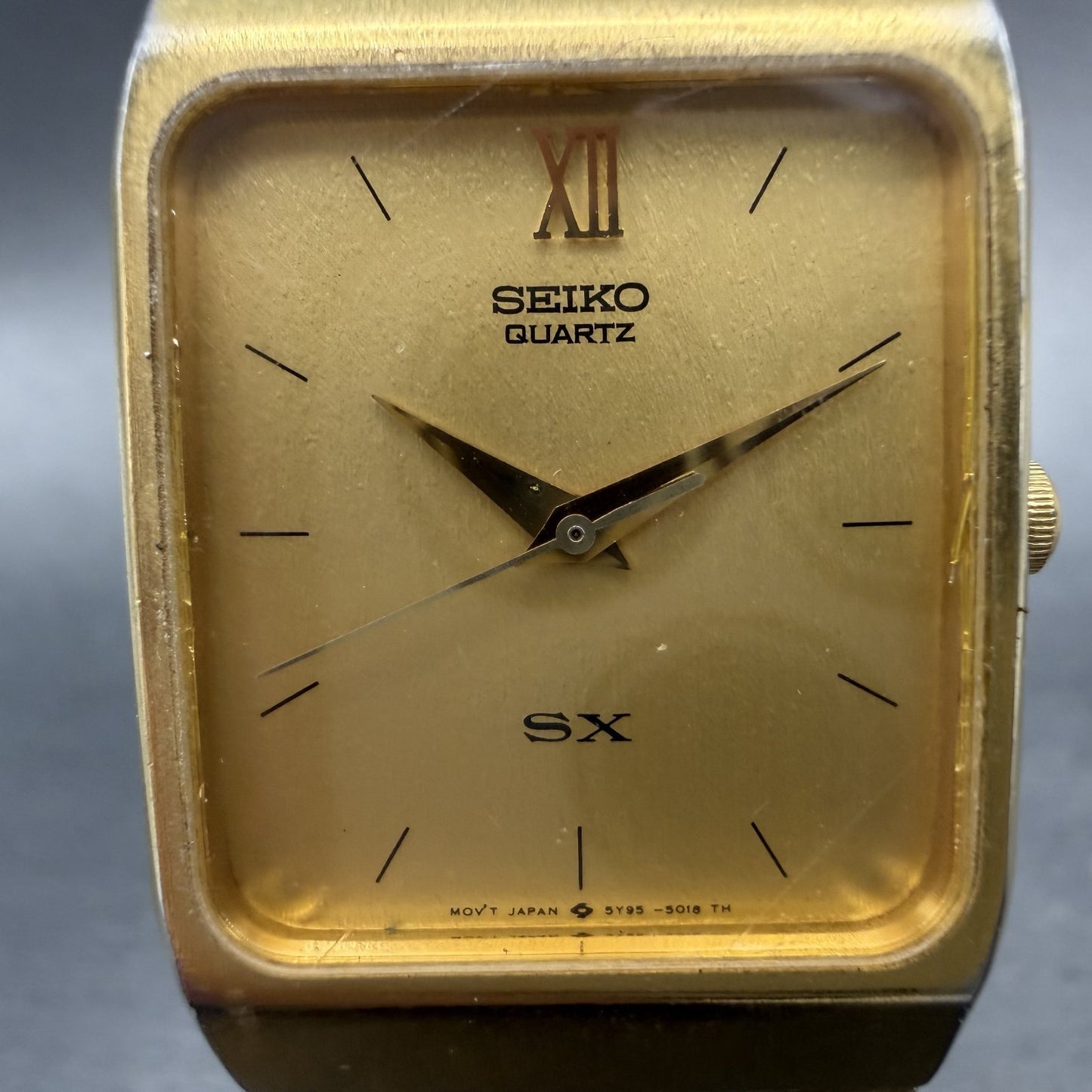 Seiko SX Tank Watch Men 26mm Champagne Dial Gold Tone Rectangle 5Y95-5009 NewBat1