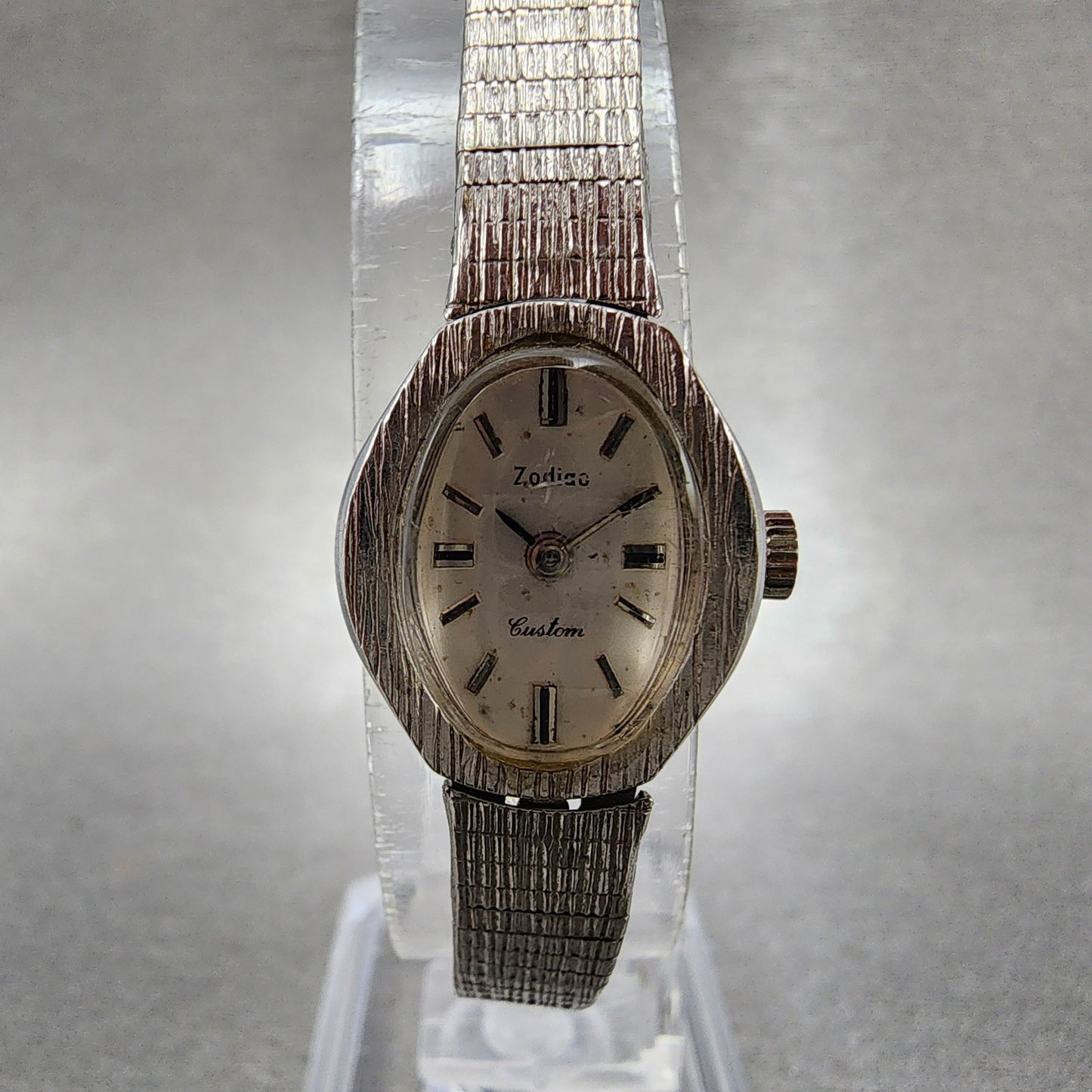 Zodiac Custom Watch Women 17mm White Dial Gold Plated Manual Wind Runs VTG0