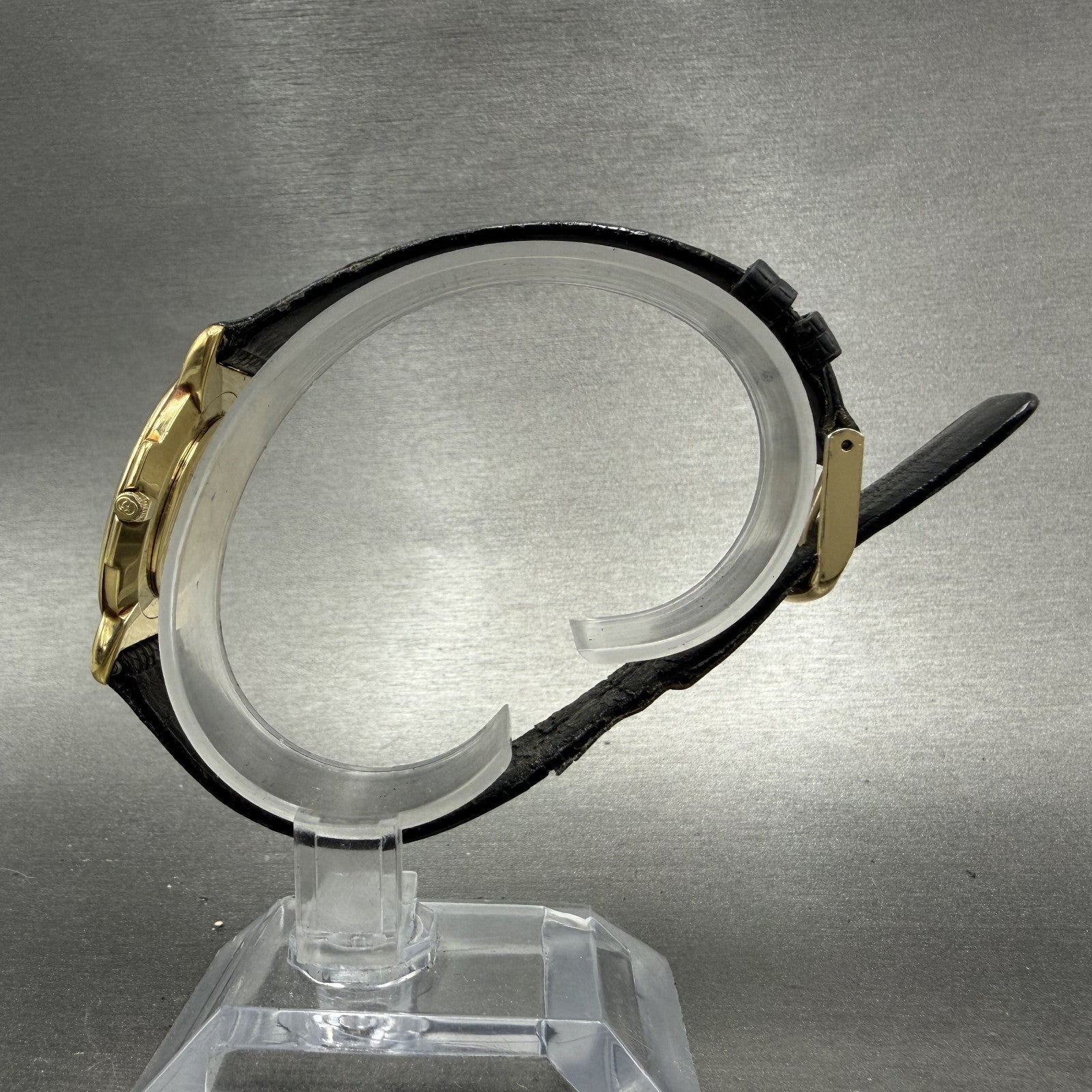 Gucci Watch Men 31mm Black Dial Gold Tone Vintage Roman Numerals 3400F PARTS7