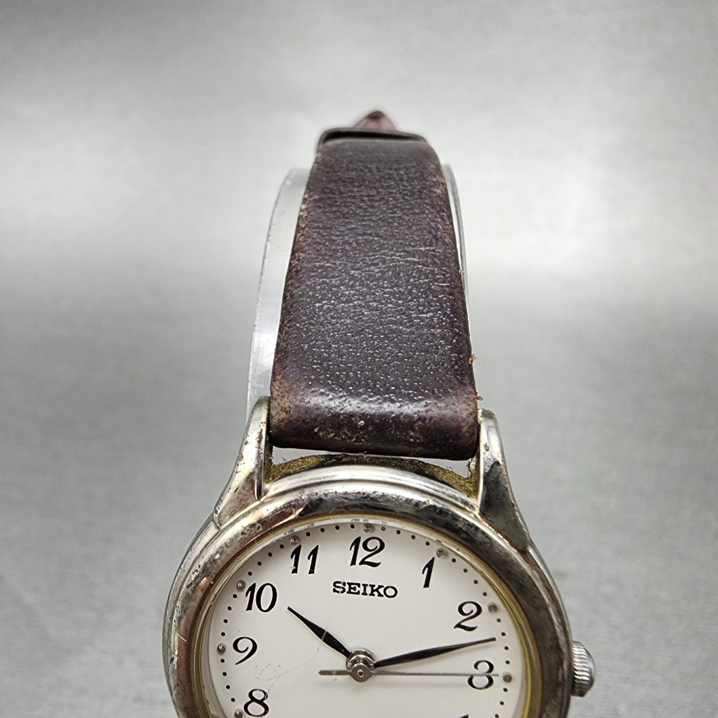 Seiko Watch Women 24mm White Dial Silver Tone Round 7N016880 New Battery4