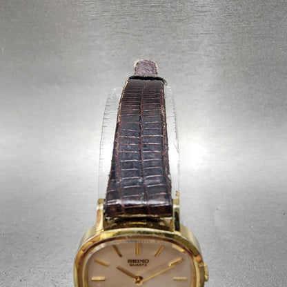 Seiko Watch Women 23mm Silver Dial Gold Tone Rectangle 23205660 New Battery4